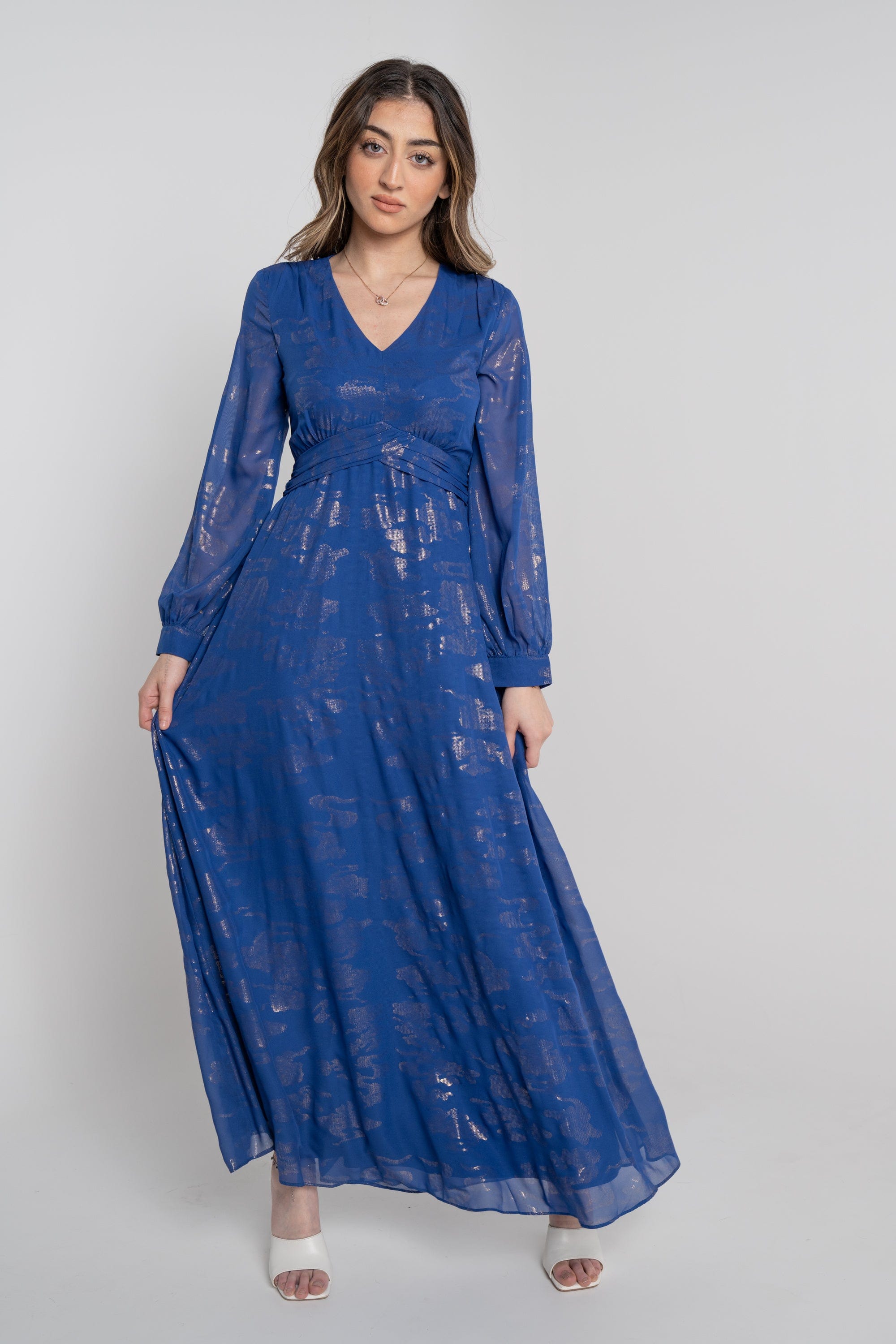 نتشي فستان طويل منقوش لامع مخصر كم طويل بفتحة سبعة نسائي