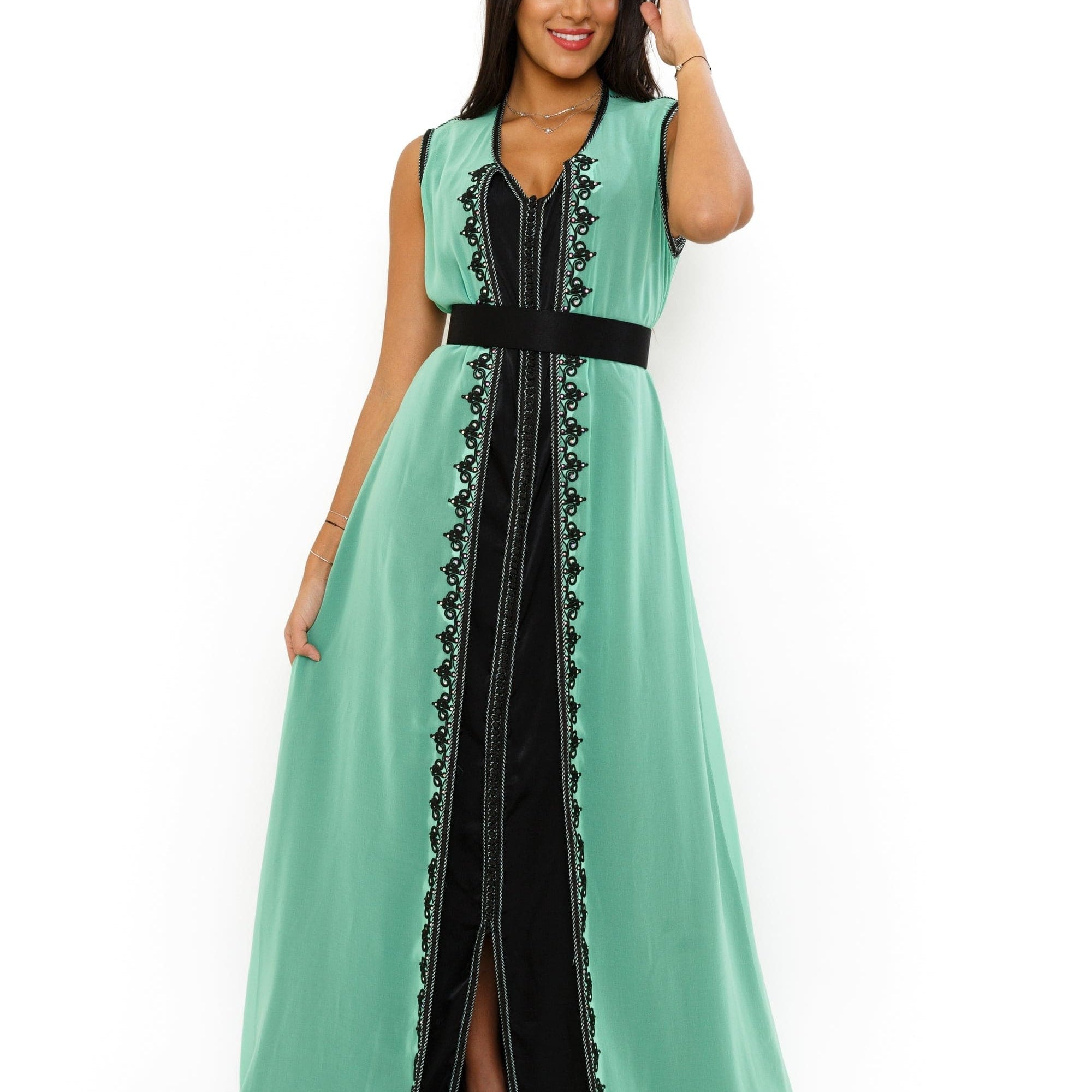 ديامانتين عباية مغربي بدون أكمام من الشيفون الناعم مزينة بتطريز على الصدر للأسفل أخضر