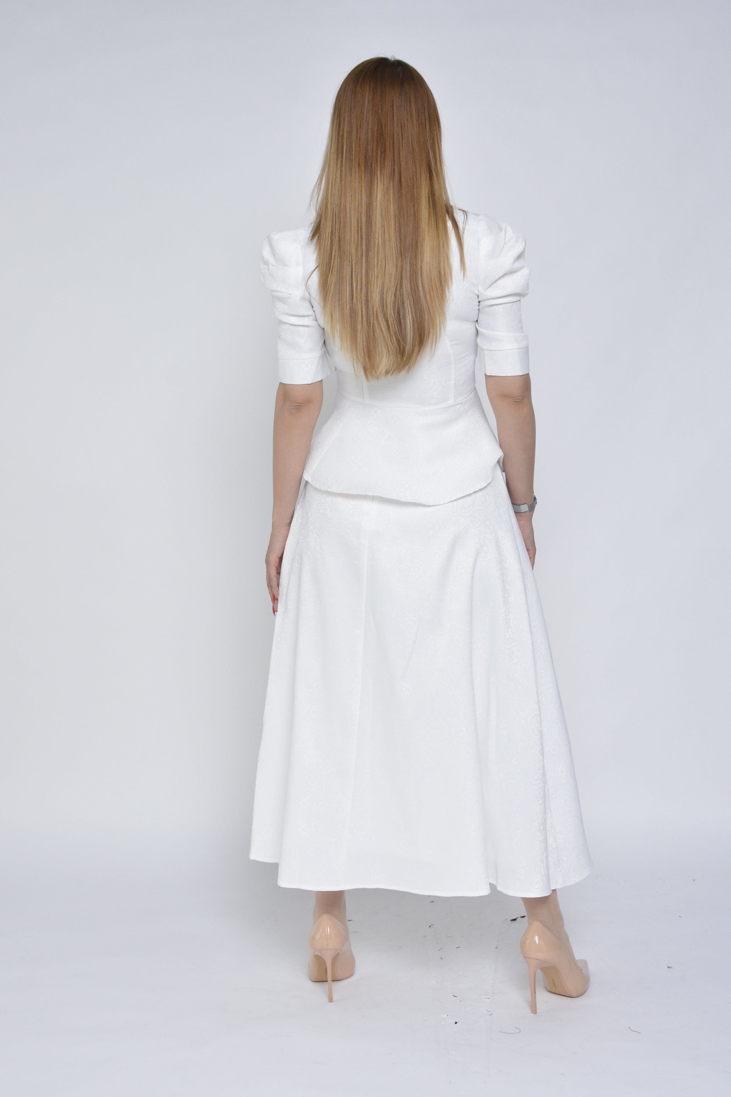 نتشي بلوزة جاكار مخصرة بأزرار أمامية نص كم بف نسائي