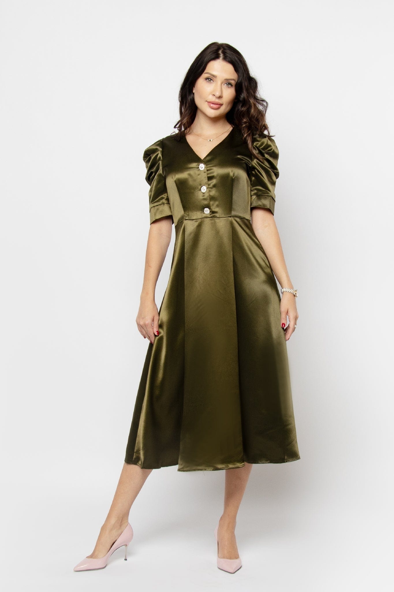 نتشي فستان ميدي قصير الأكمام لميع بأزرار أمامية