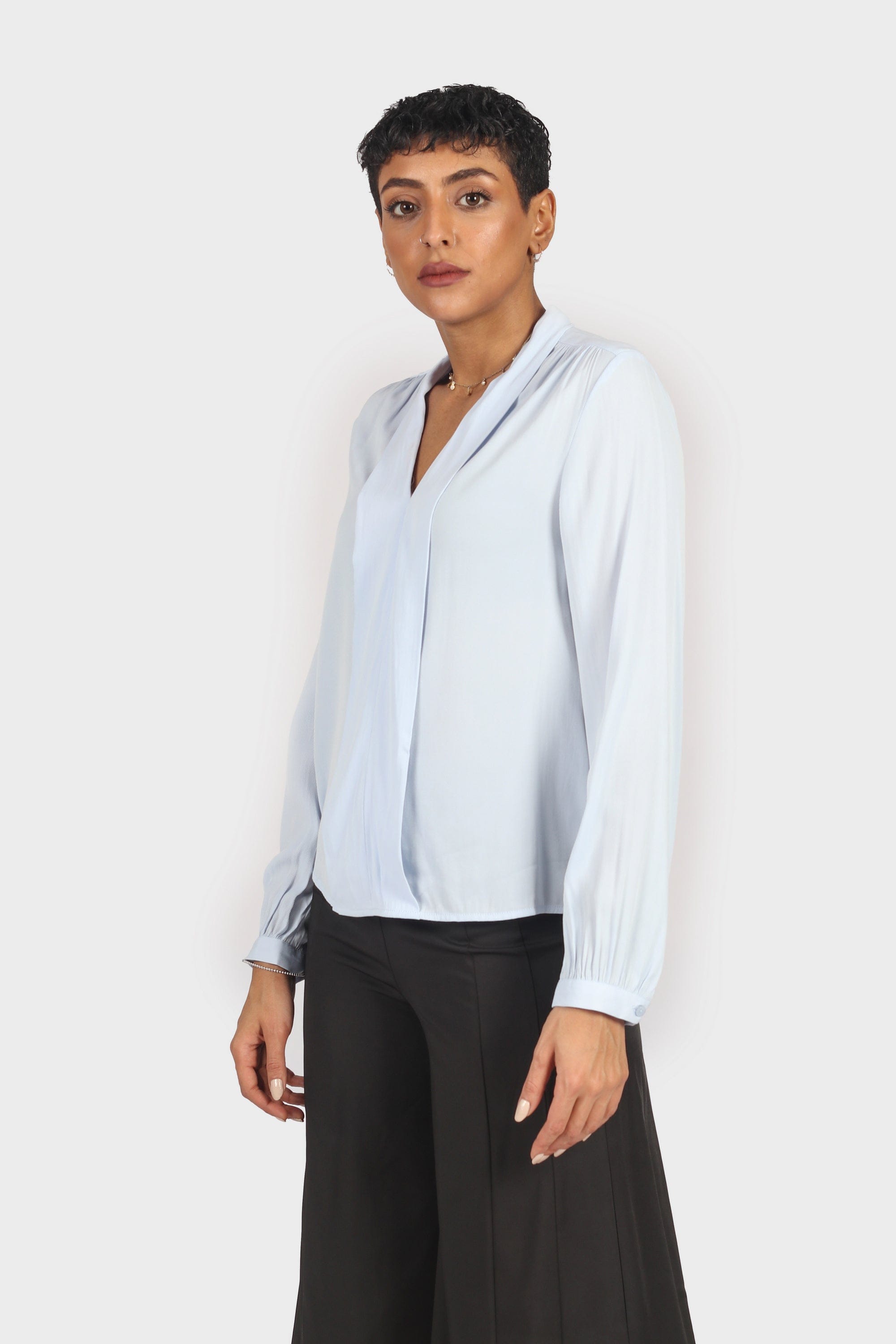 نتشي بلوزة كلاسيكية صدر سبعة كم طويل نسائي