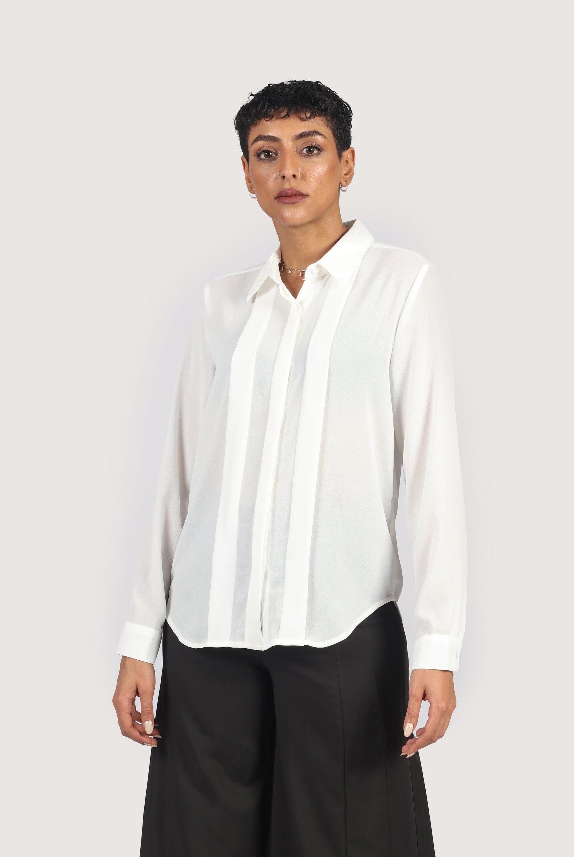 نتشي بلوزة رسمية بكسرات بكم طويل نسائي