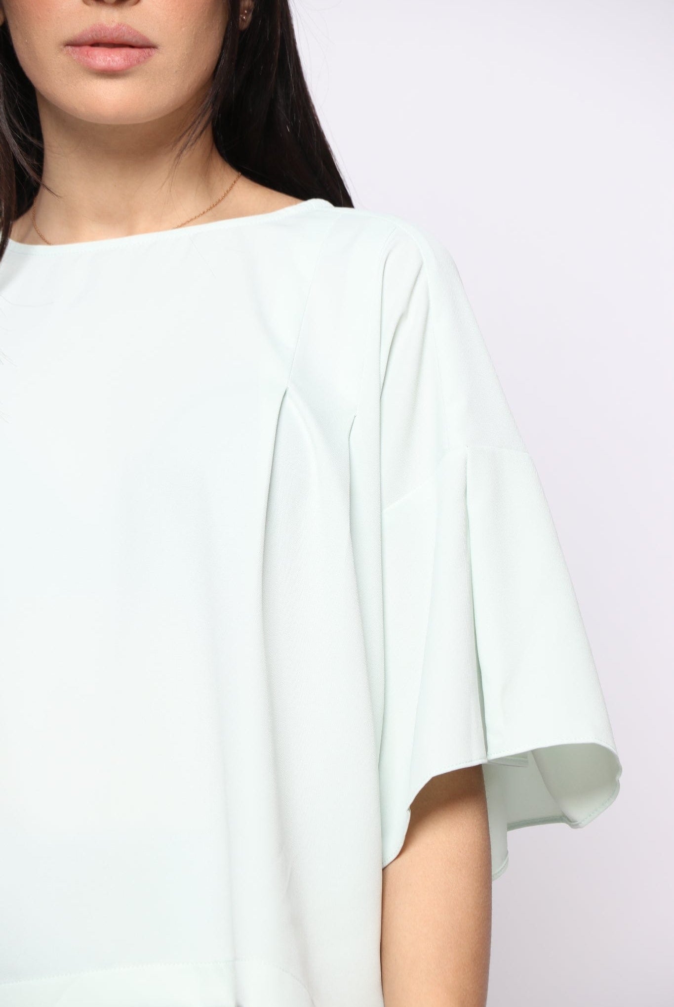 نتشي بلوزة سادة بأكمام قصيرة واسعة نسائي