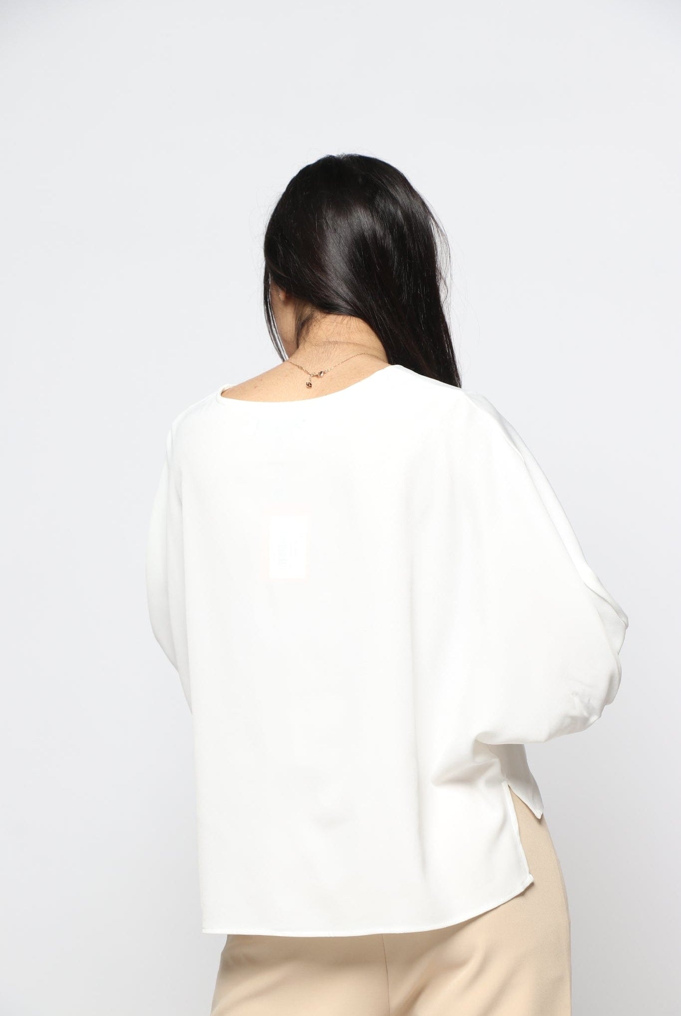 نتشي بلوزة بفتحة دائرية 3/4 كم نسائي