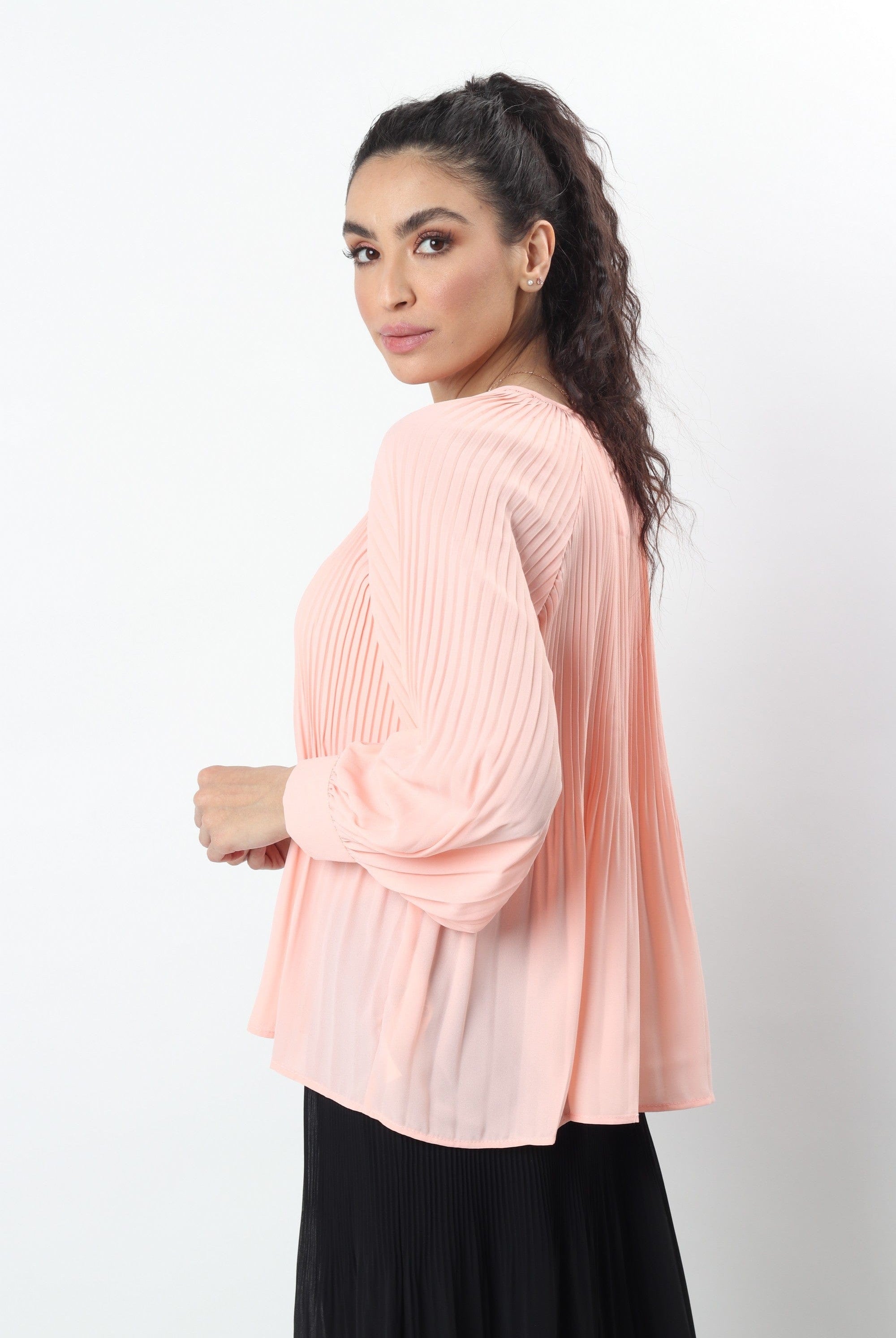 نتشي بلوزة كلوش مع رباط وكم طويل نسائي