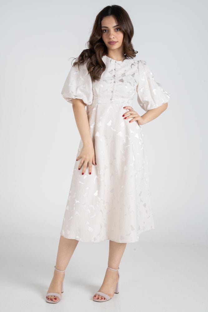 نتشي فستان ميدي كلاسيكي منقوش كم منفوش قصير