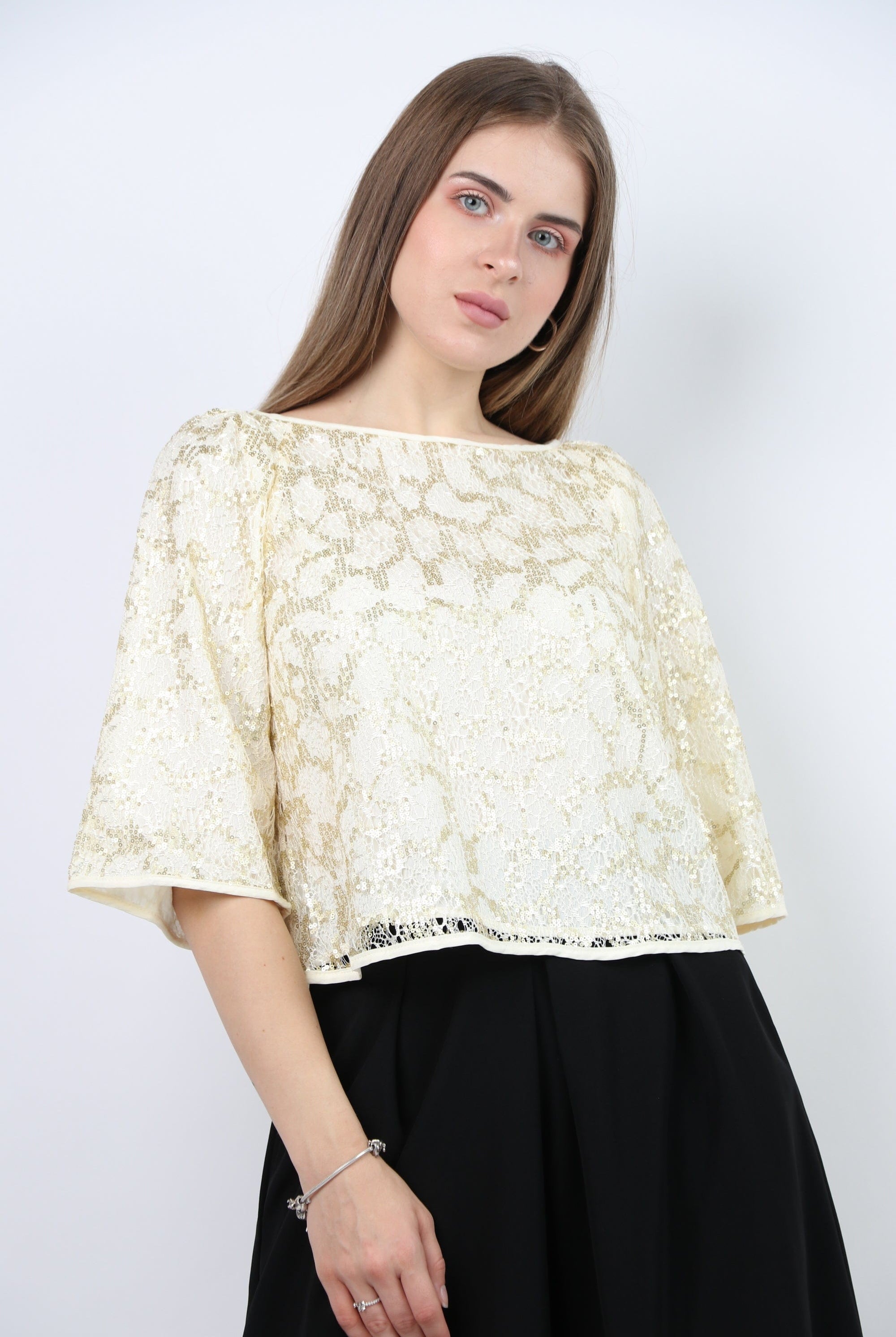 نتشي بلوزة رسمية كم قصير مزينة بدانتيل نسائي