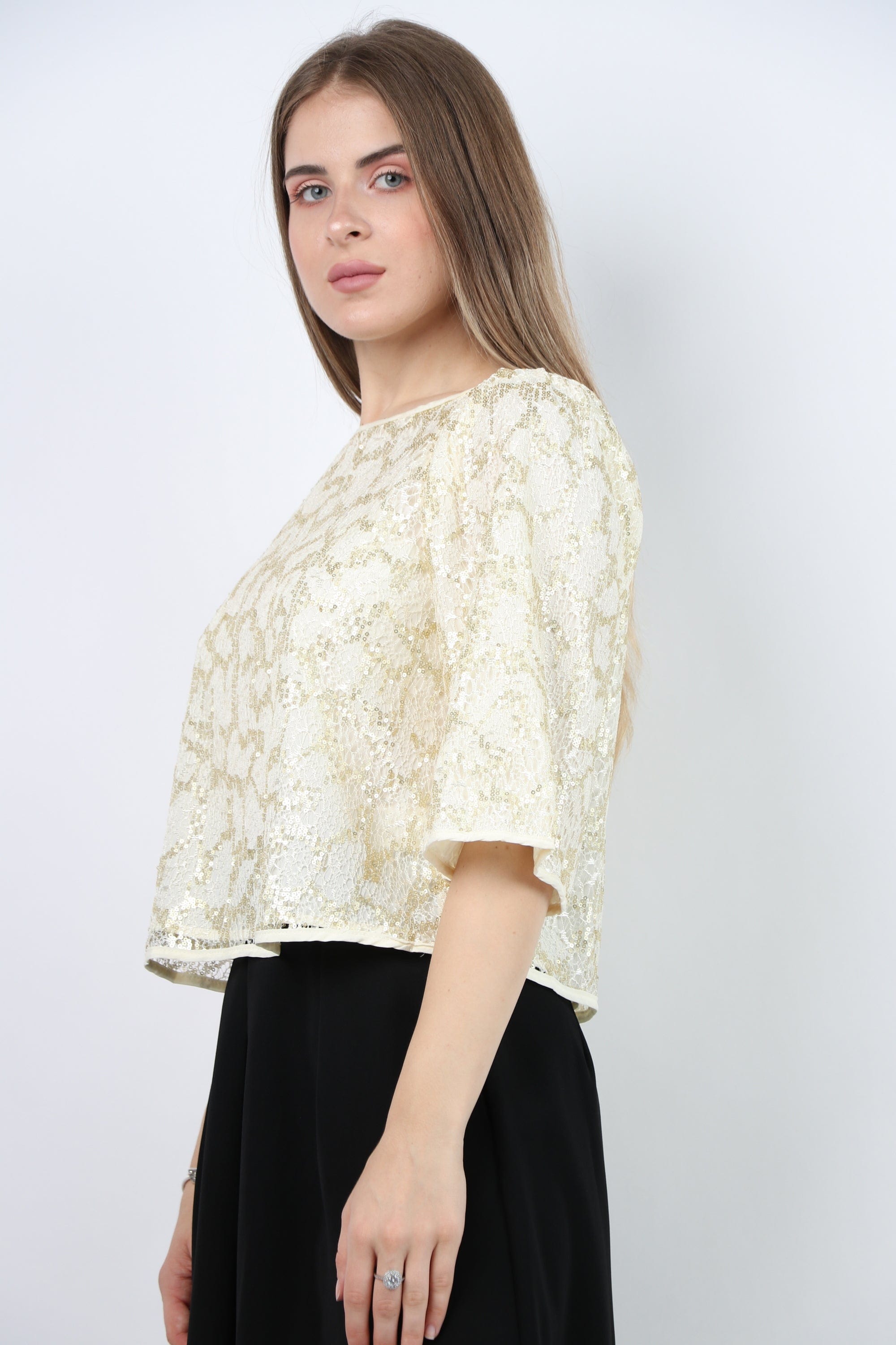 نتشي بلوزة رسمية كم قصير مزينة بدانتيل نسائي