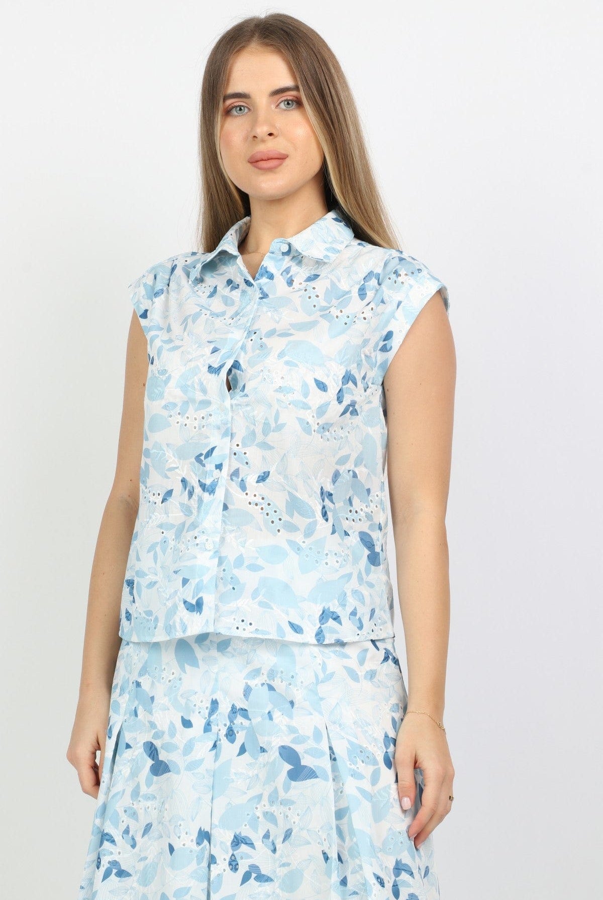 نتشي بلوزة مشجرة كت بياقة مزودة بأزرار أمامية نسائي