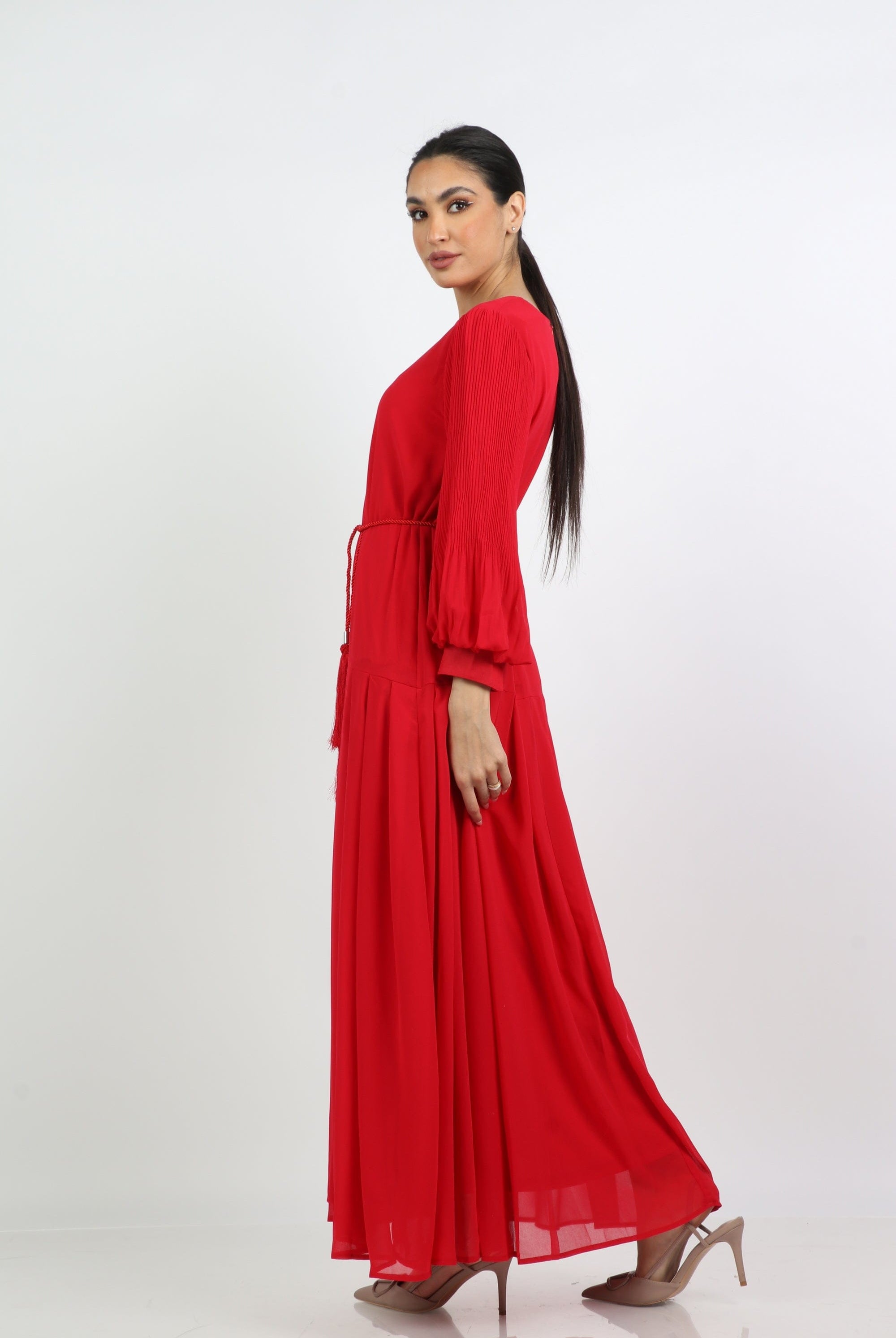 نتشي فستان طويل بحزام خصر باكمام بف بكسرات طويلة