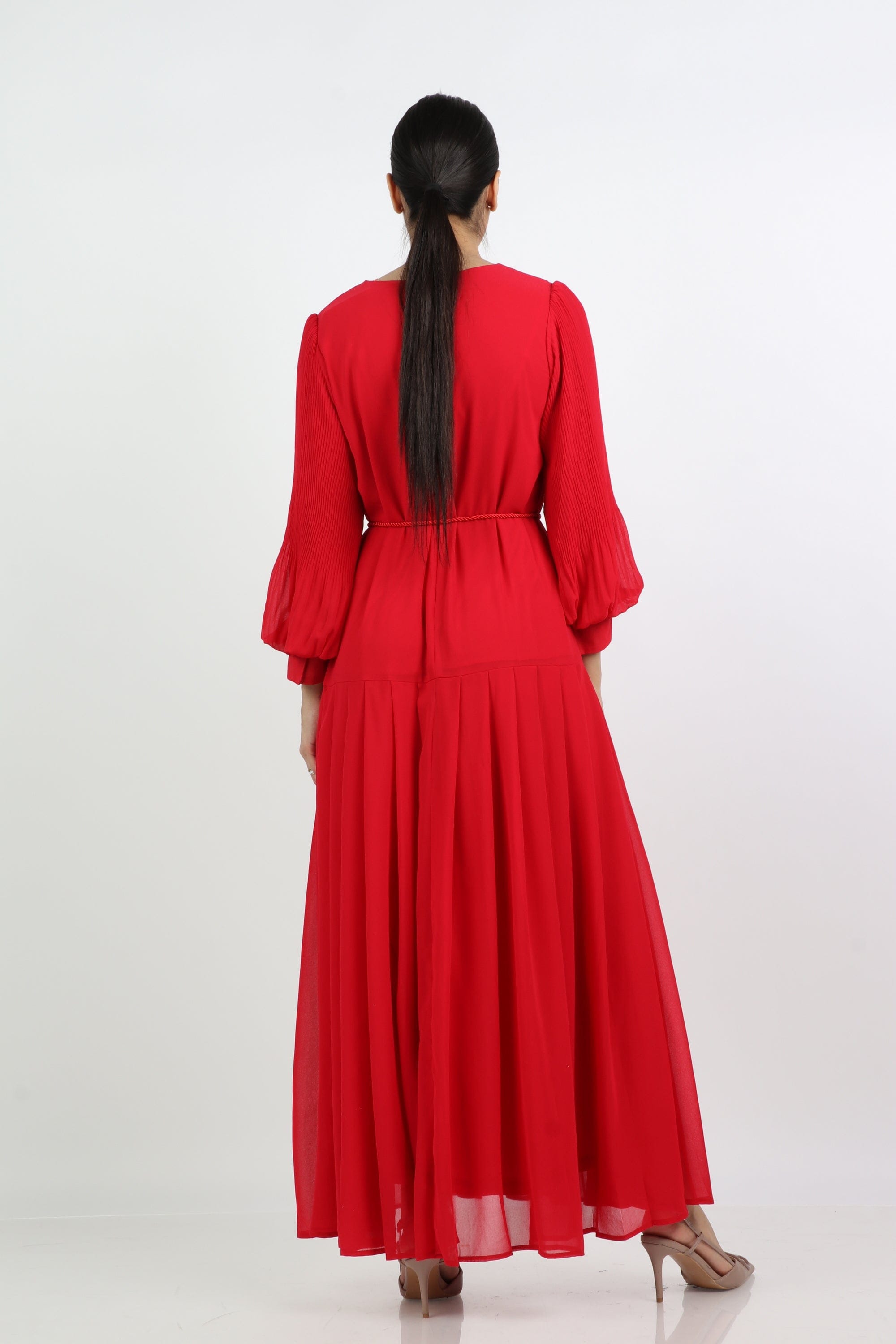 نتشي فستان طويل بحزام خصر باكمام بف بكسرات طويلة