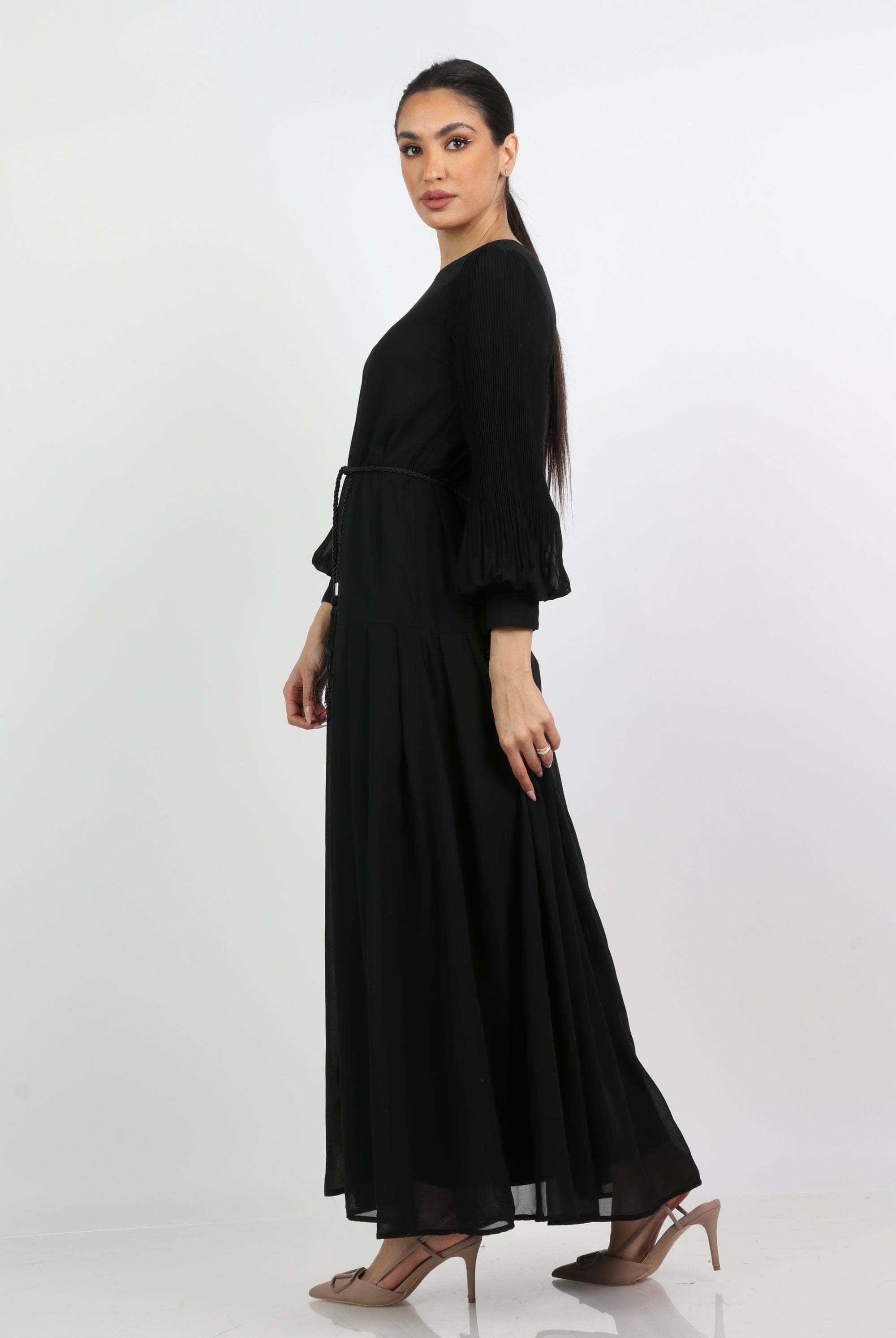 نتشي فستان طويل بحزام خصر باكمام بف بكسرات طويلة