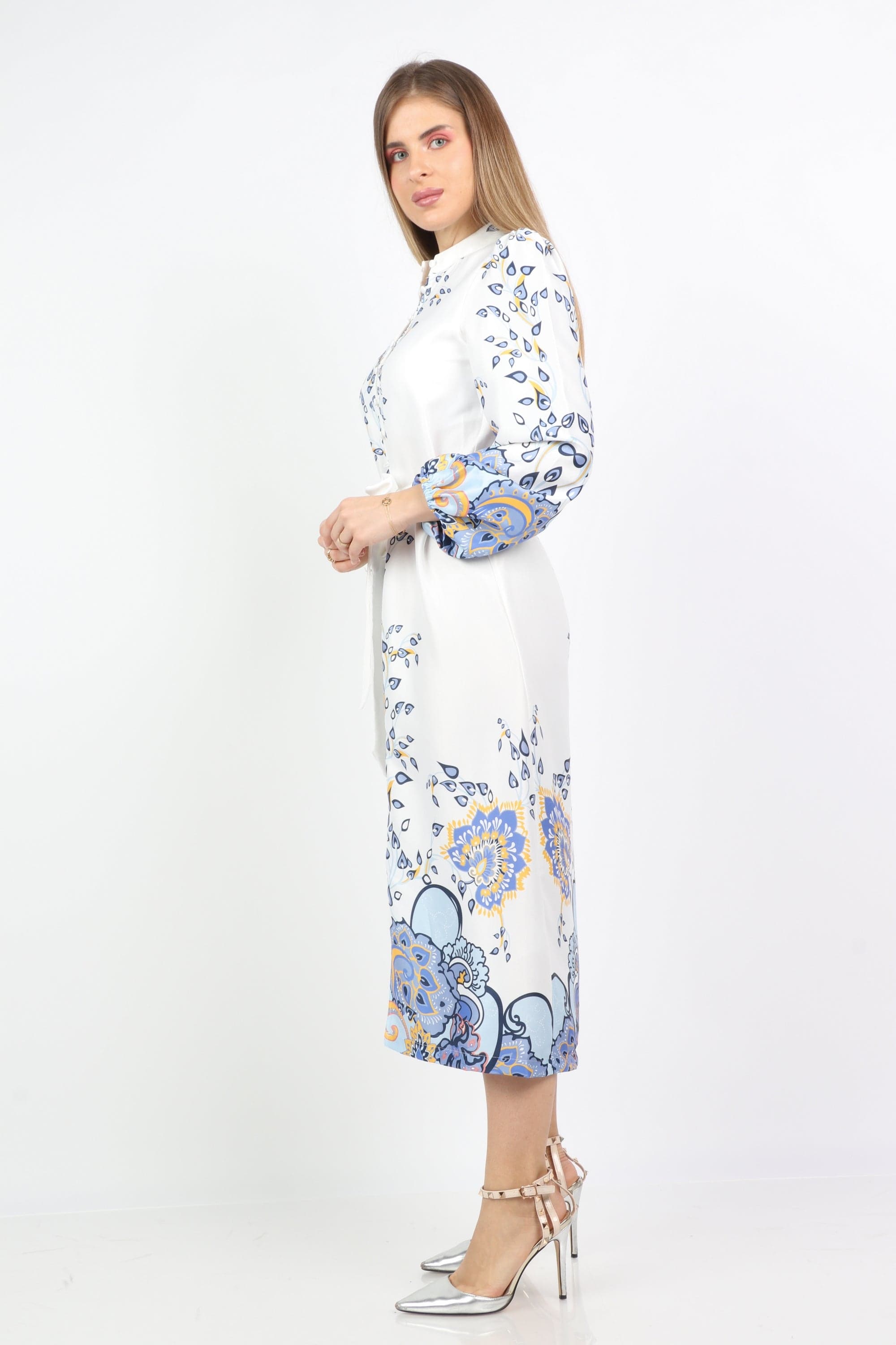 نتشي فستان ميدي ناعم بطبعة بأكمام طويلة