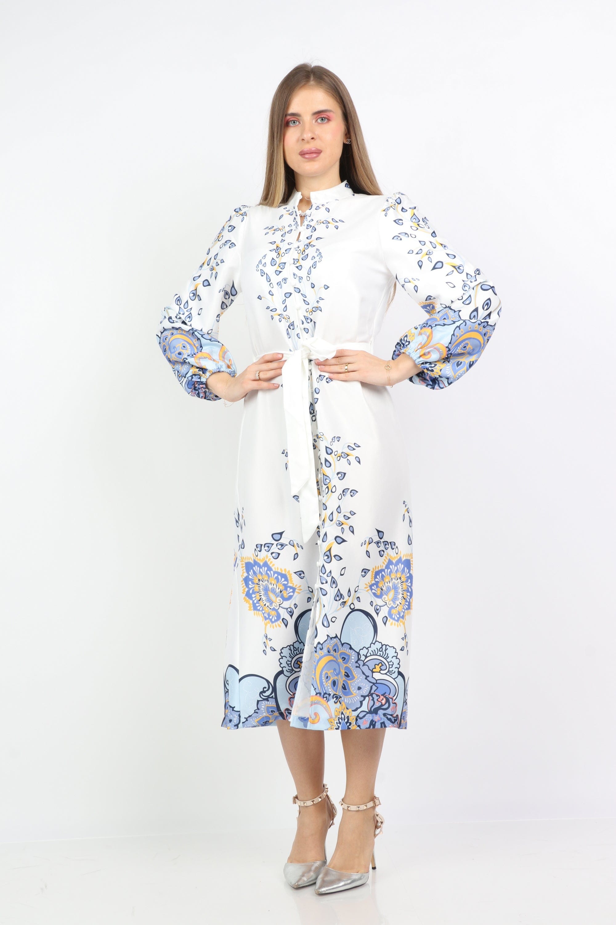 نتشي فستان ميدي ناعم بطبعة بأكمام طويلة