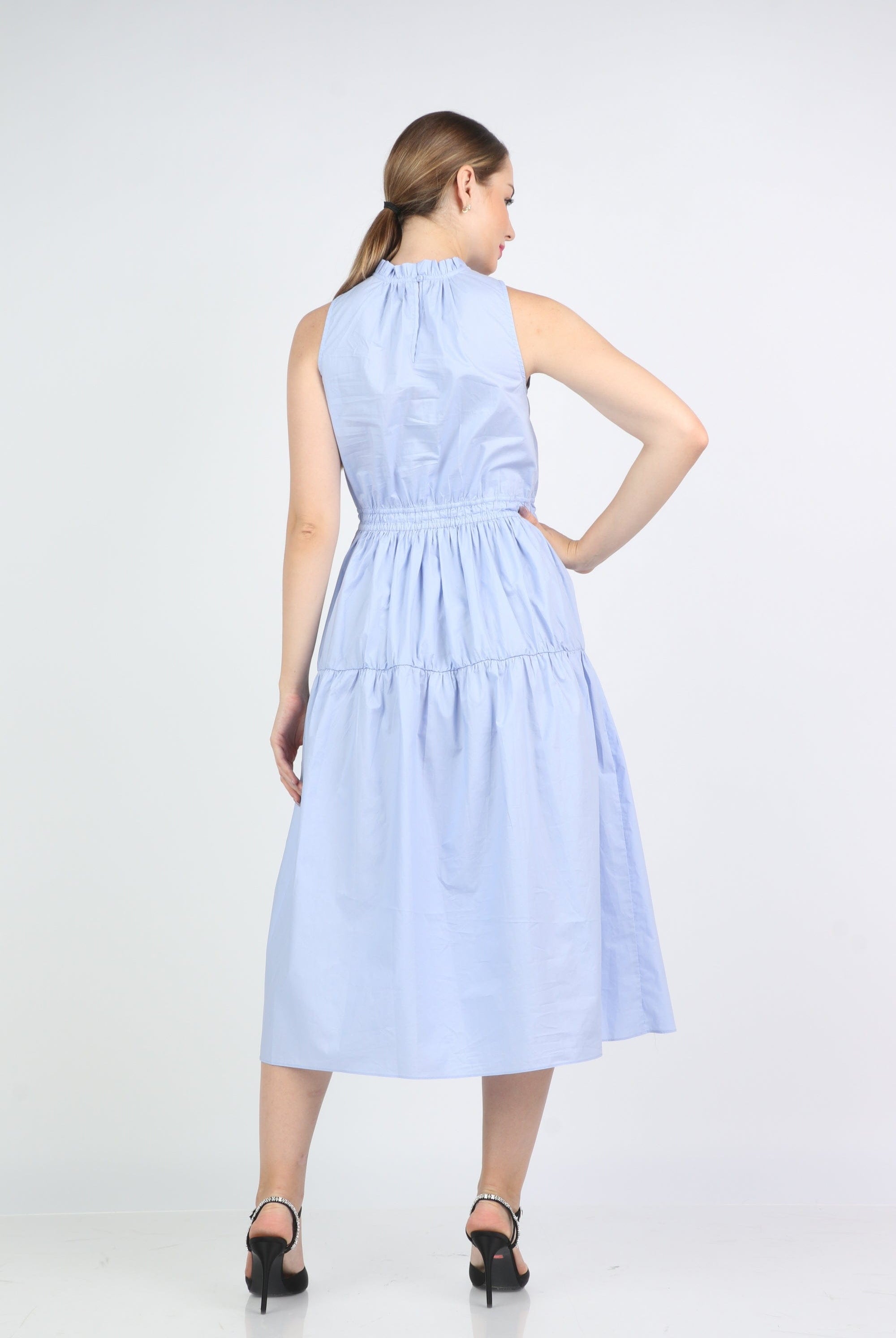 نتشي فستان ميدي سادة برقبه بحزام خصر بدون كم