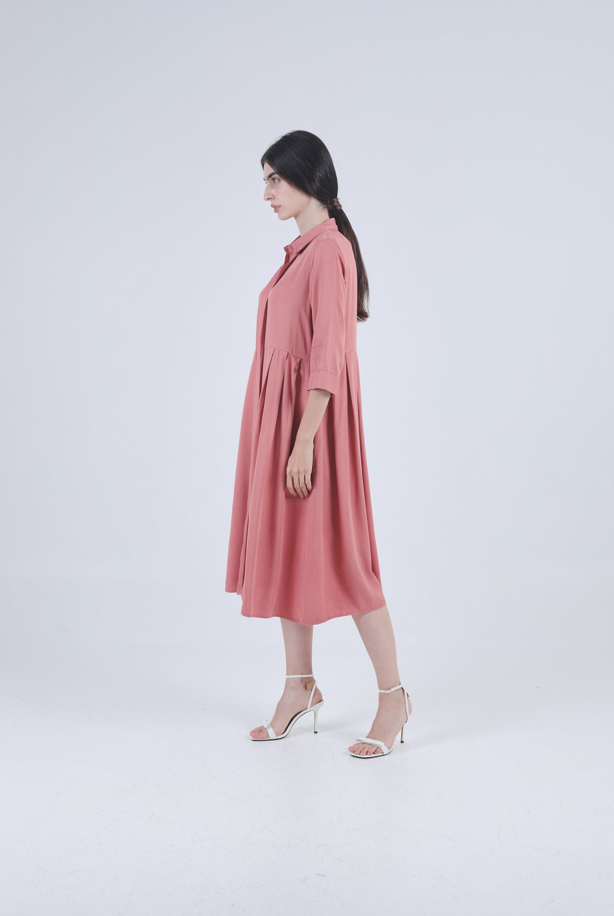 نتشي فستان طويل بياقة أزرار أمامية 3/4 كم سادة نسائي