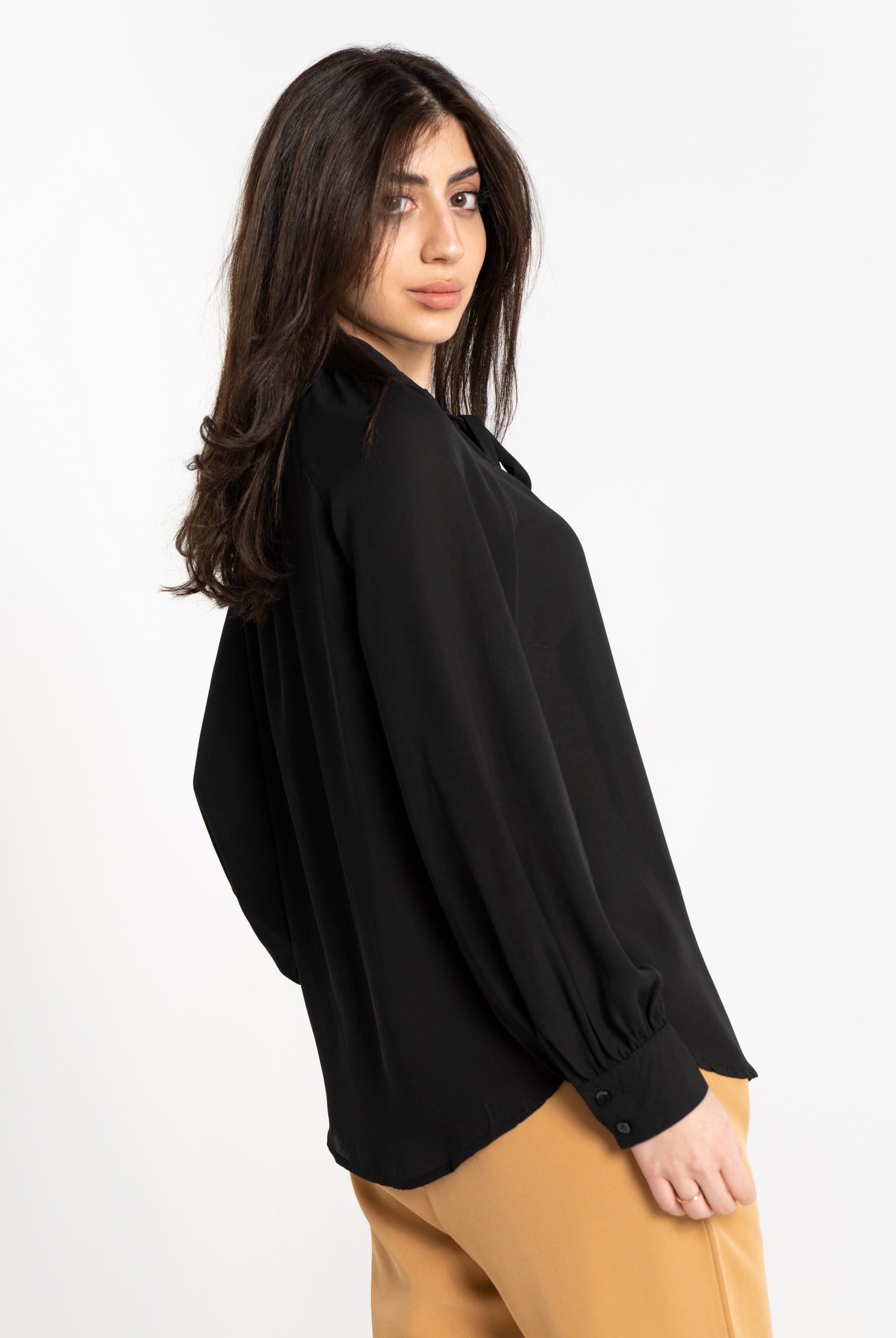 نتشي بلوزة رسمية سادة بياقة وربطة عنق كم طويل