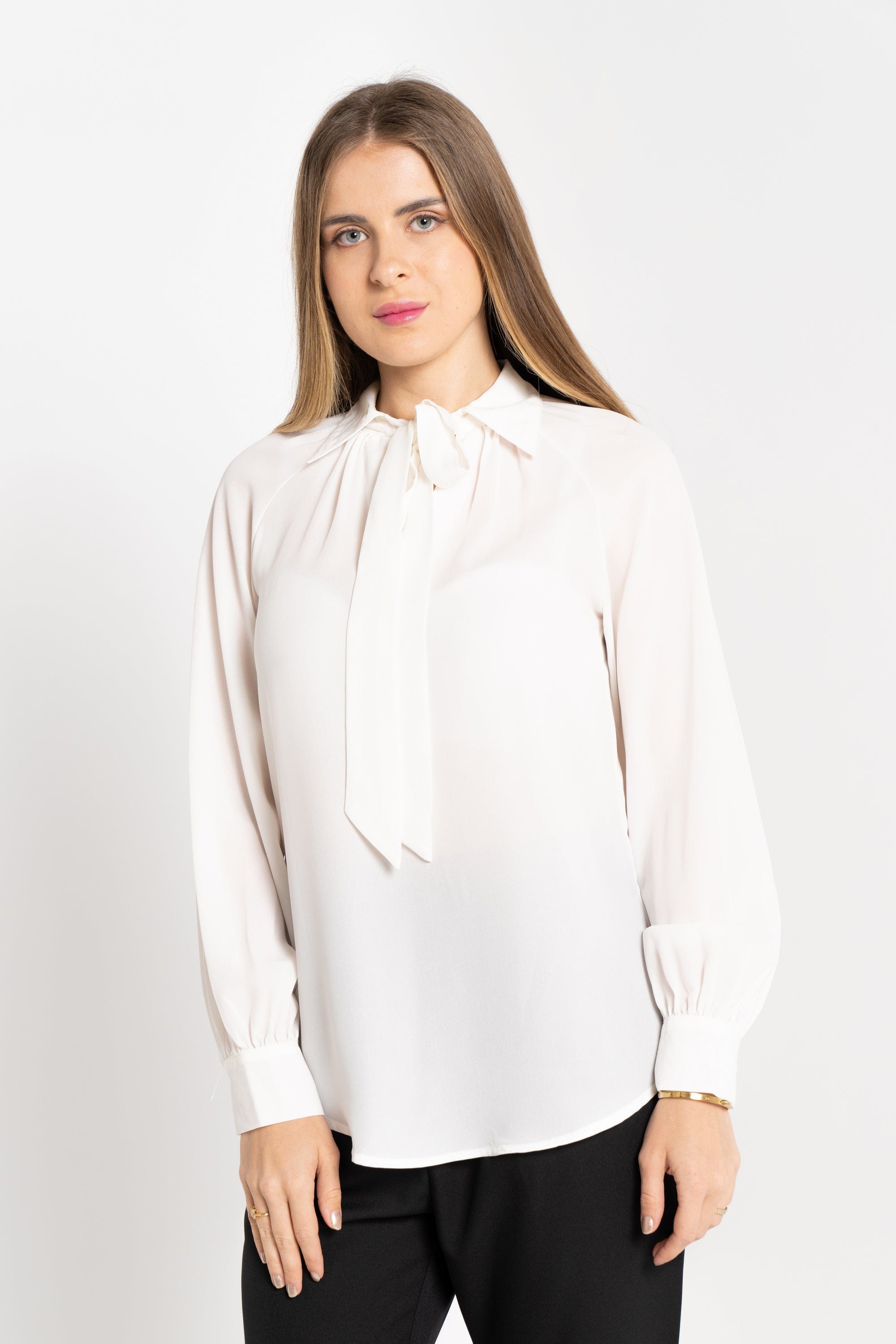 نتشي بلوزة رسمية سادة بياقة وربطة عنق كم طويل