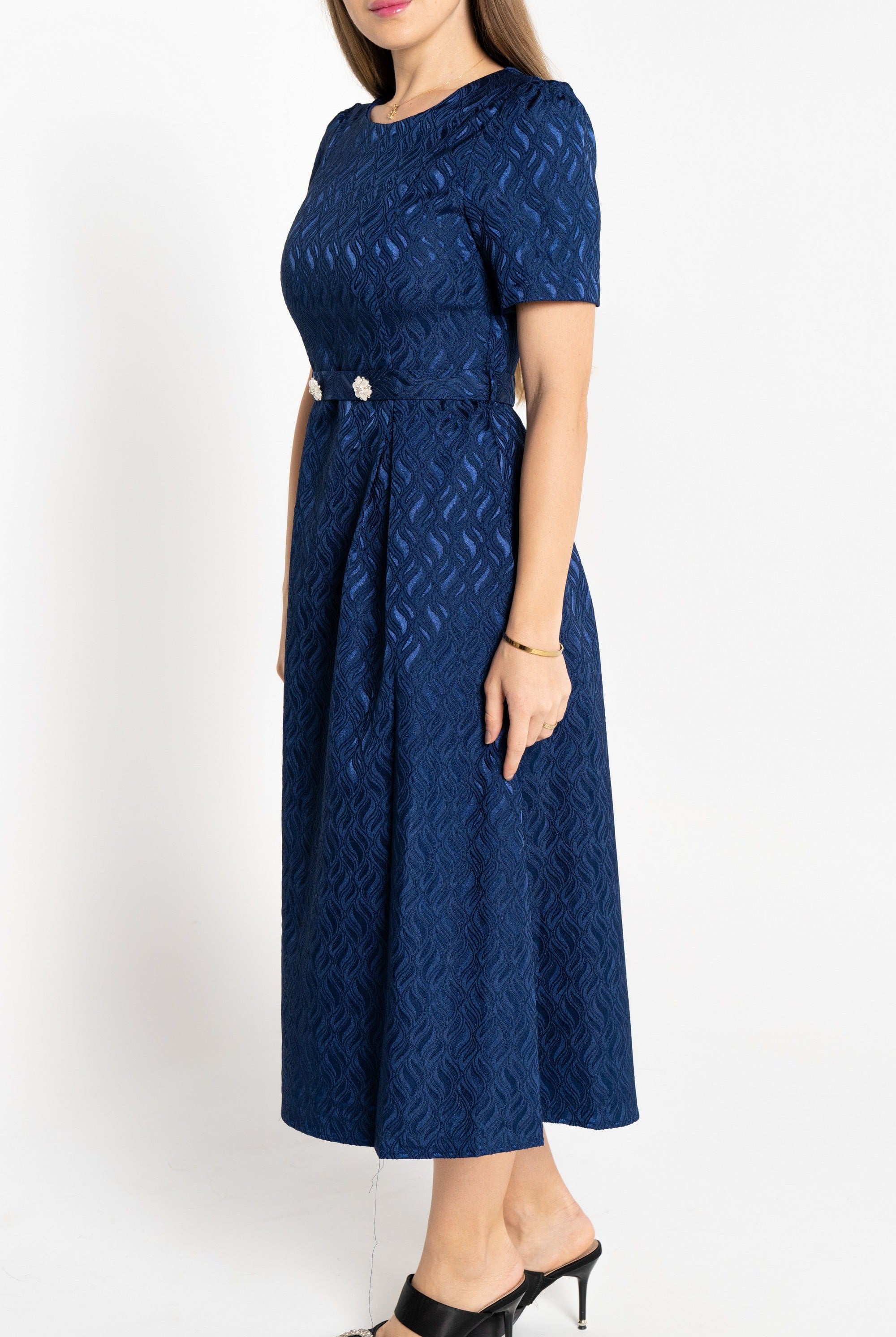 نتشي فستان سهرة ميدي مخصر كلوش من أسفل كم قصير نسائي