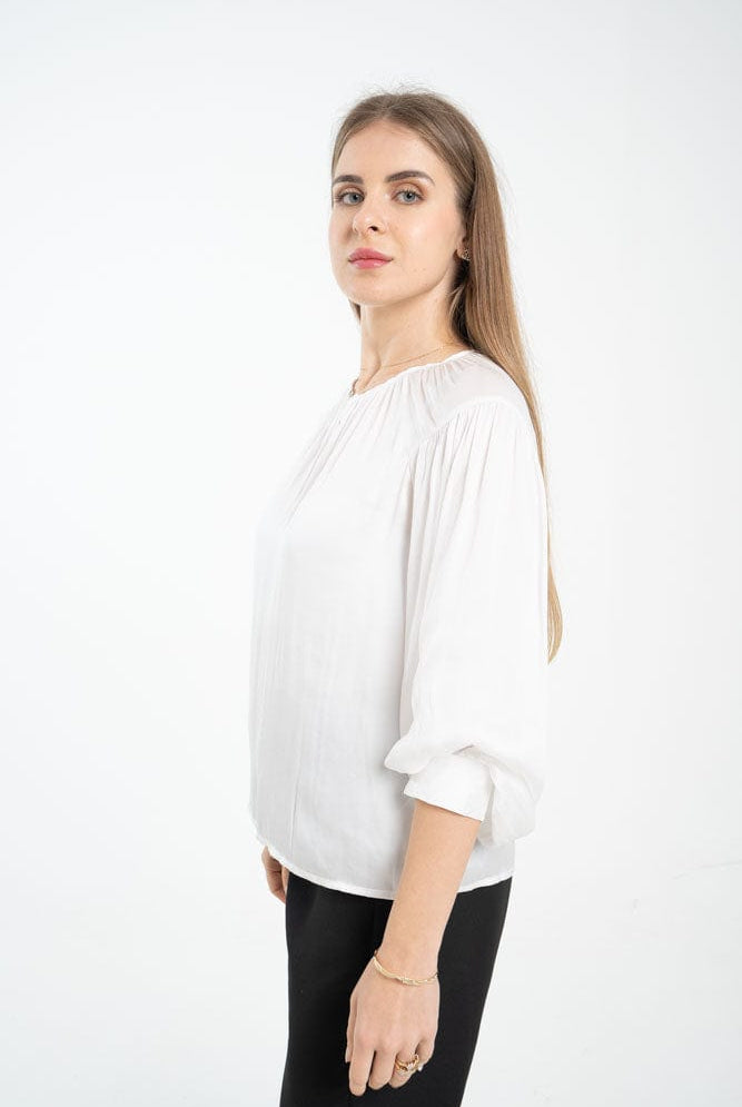 نتشي بلوزة لميع نسائية بكشكشة على الصدر