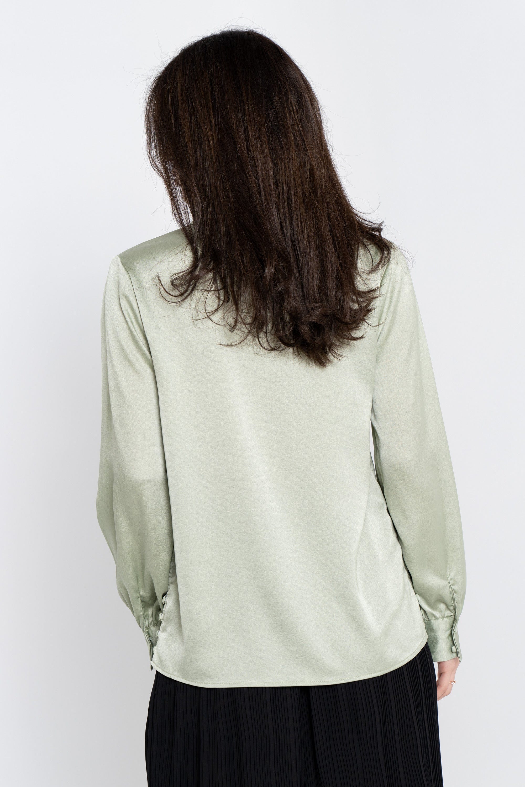 نتشي قميص سادة بأزرار أمامية وجانبية نسائي