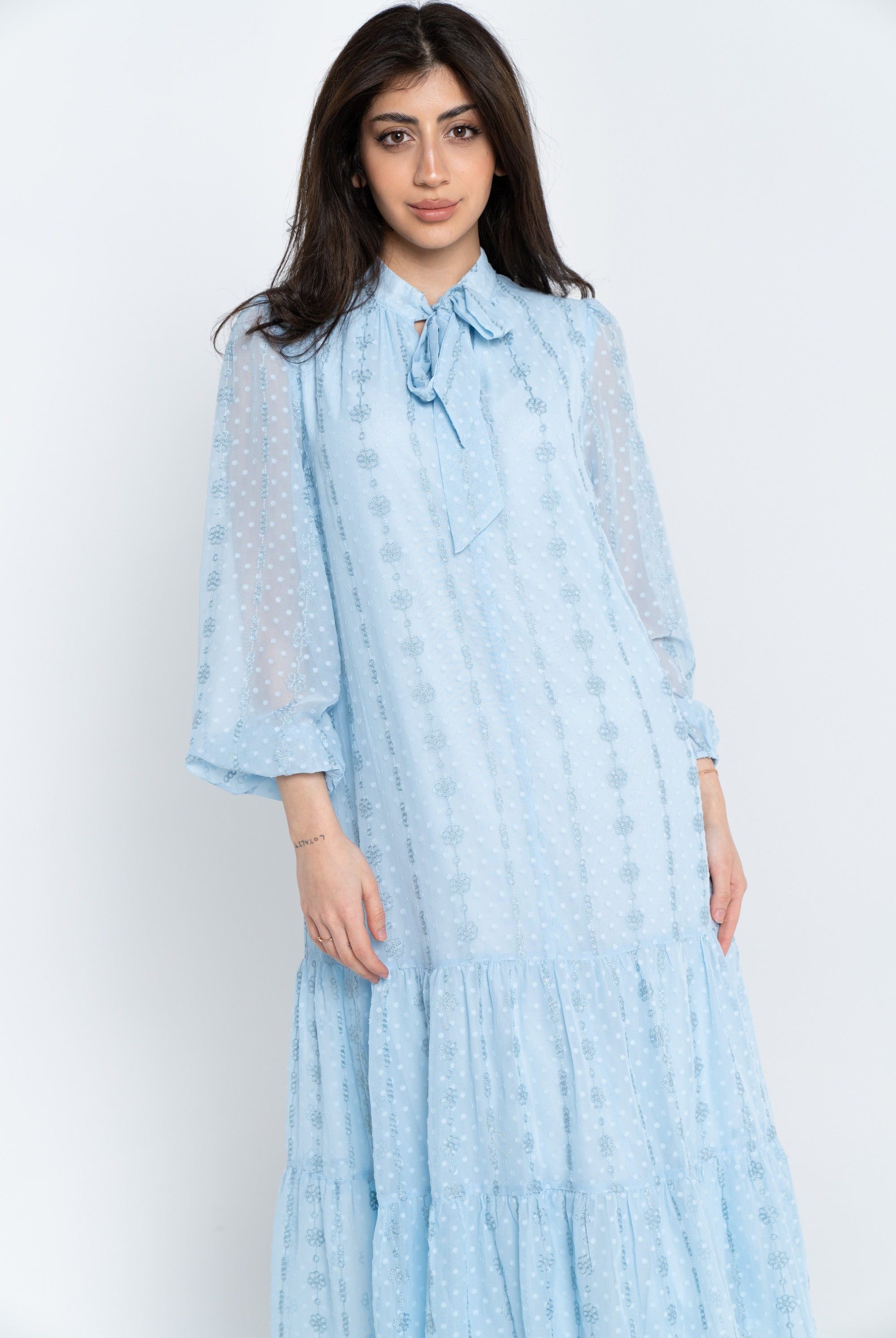 نتشي فستان شيفون ميدي أكمام طويلة مع ياقة على شكل فيونكة نسائي