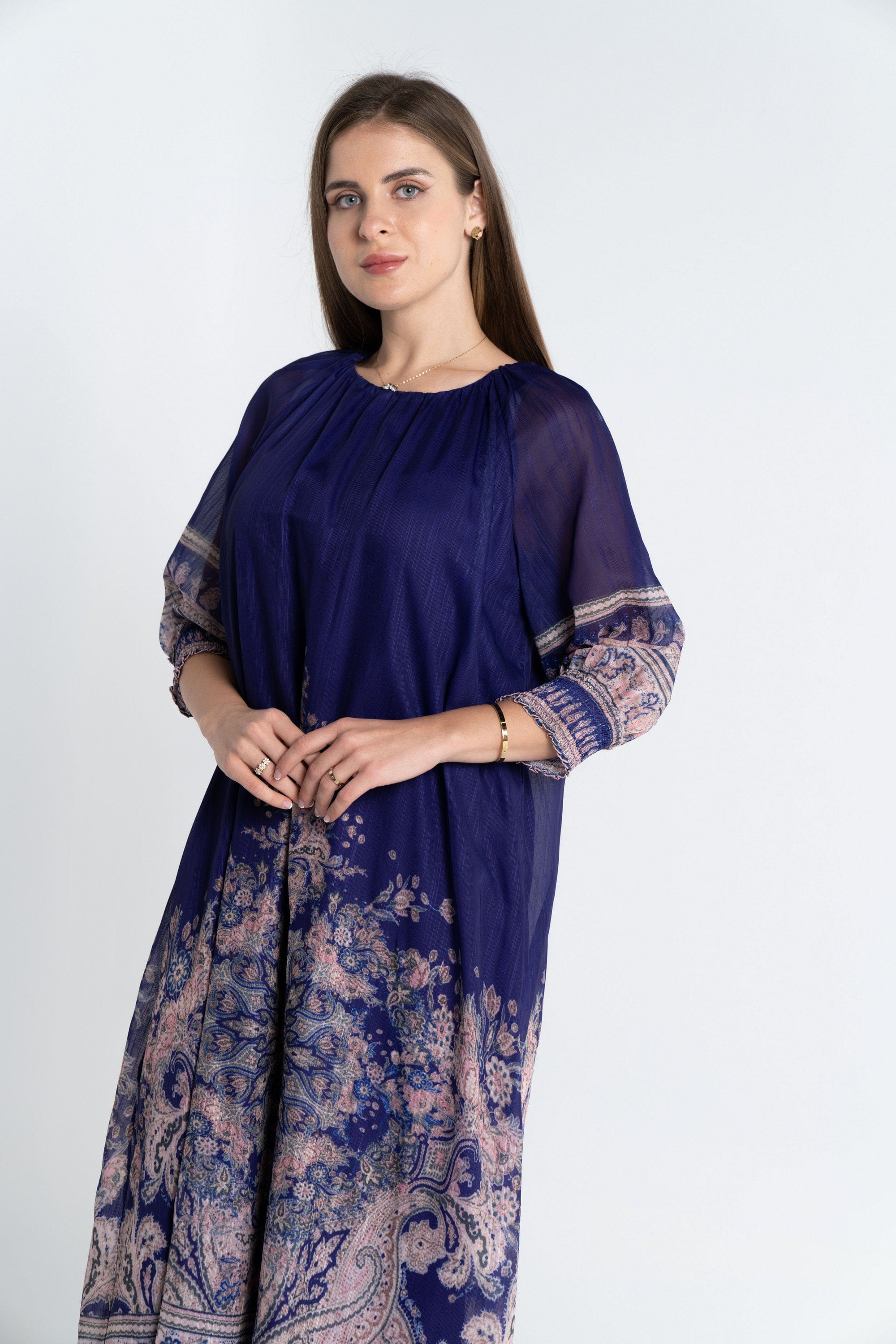 ูุชุดู ูุณุชุงู ู
ูุฏู ู
ูููุด ู
ู ุฃุณูู ูุงุณุน 3/4 ูู
ูุณุงุฆู