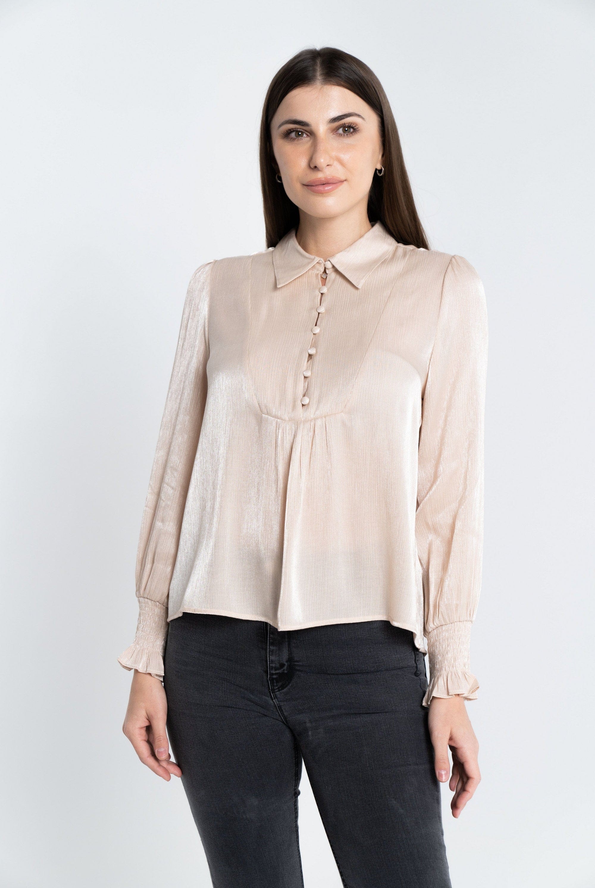 نتشي قميص سادة كلاسيك بأزرار أمامية وياقة كم طويل بأساور نسائي