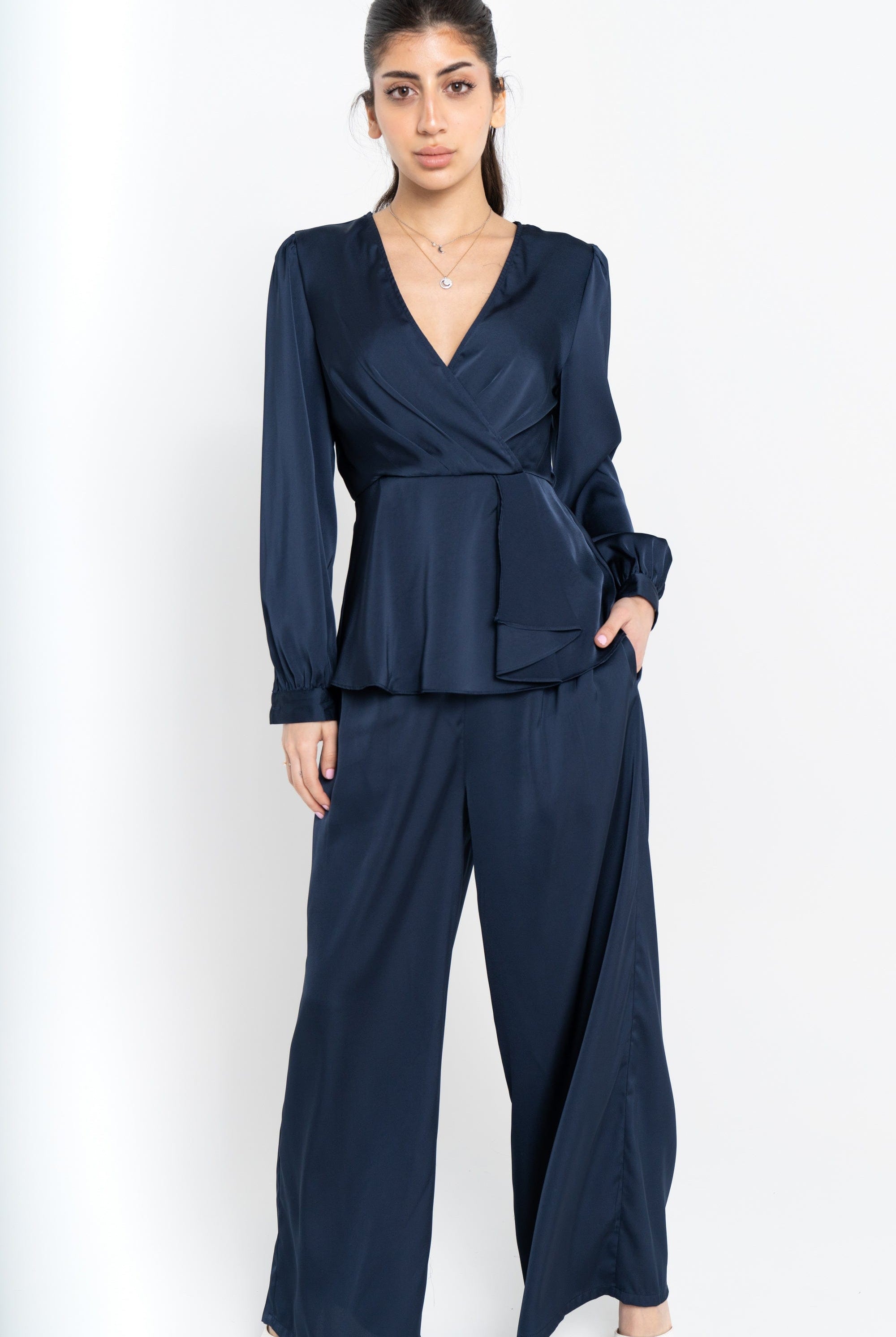 نتشي بنطلون سادة واسع نسائي