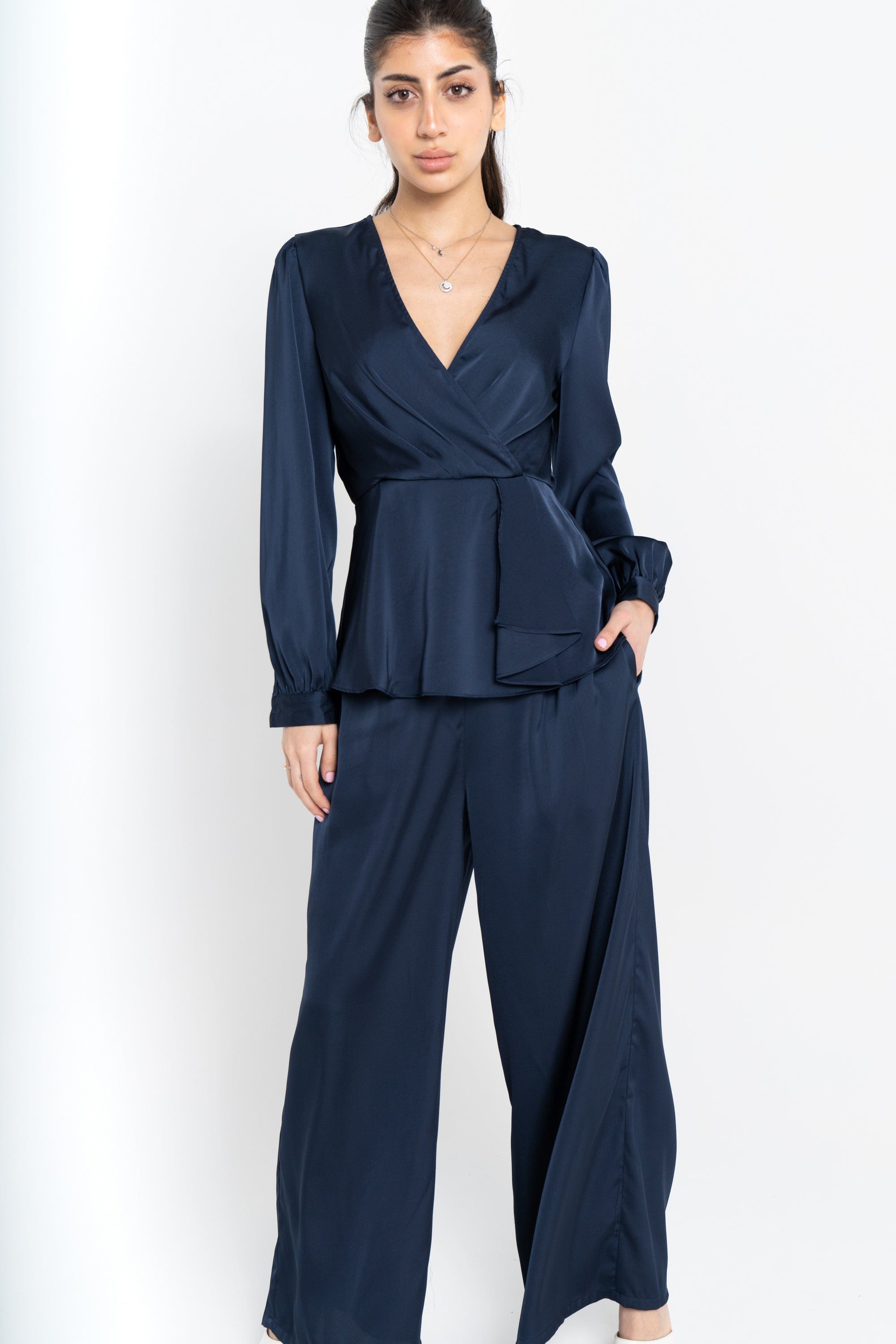 نتشي بنطلون سادة واسع نسائي