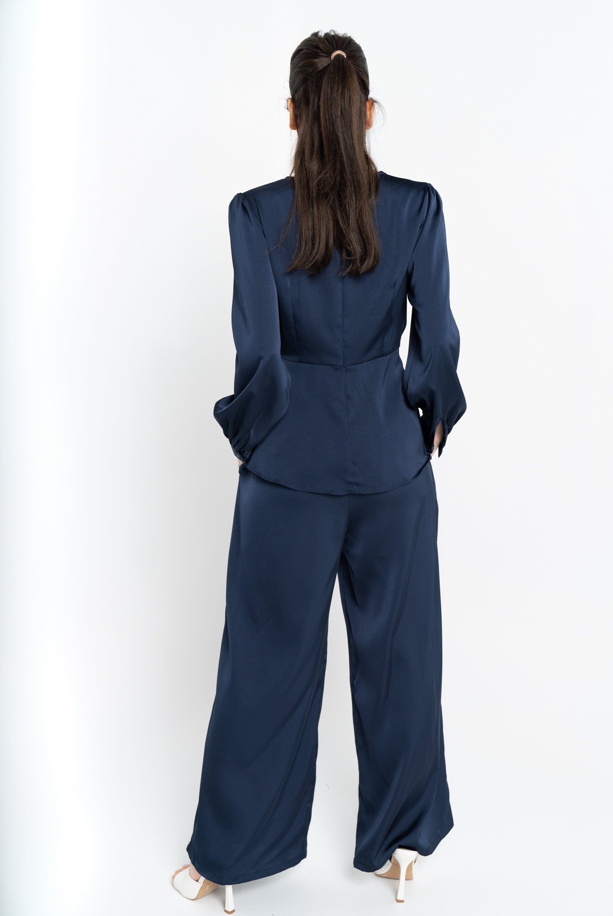 نتشي بنطلون سادة واسع نسائي