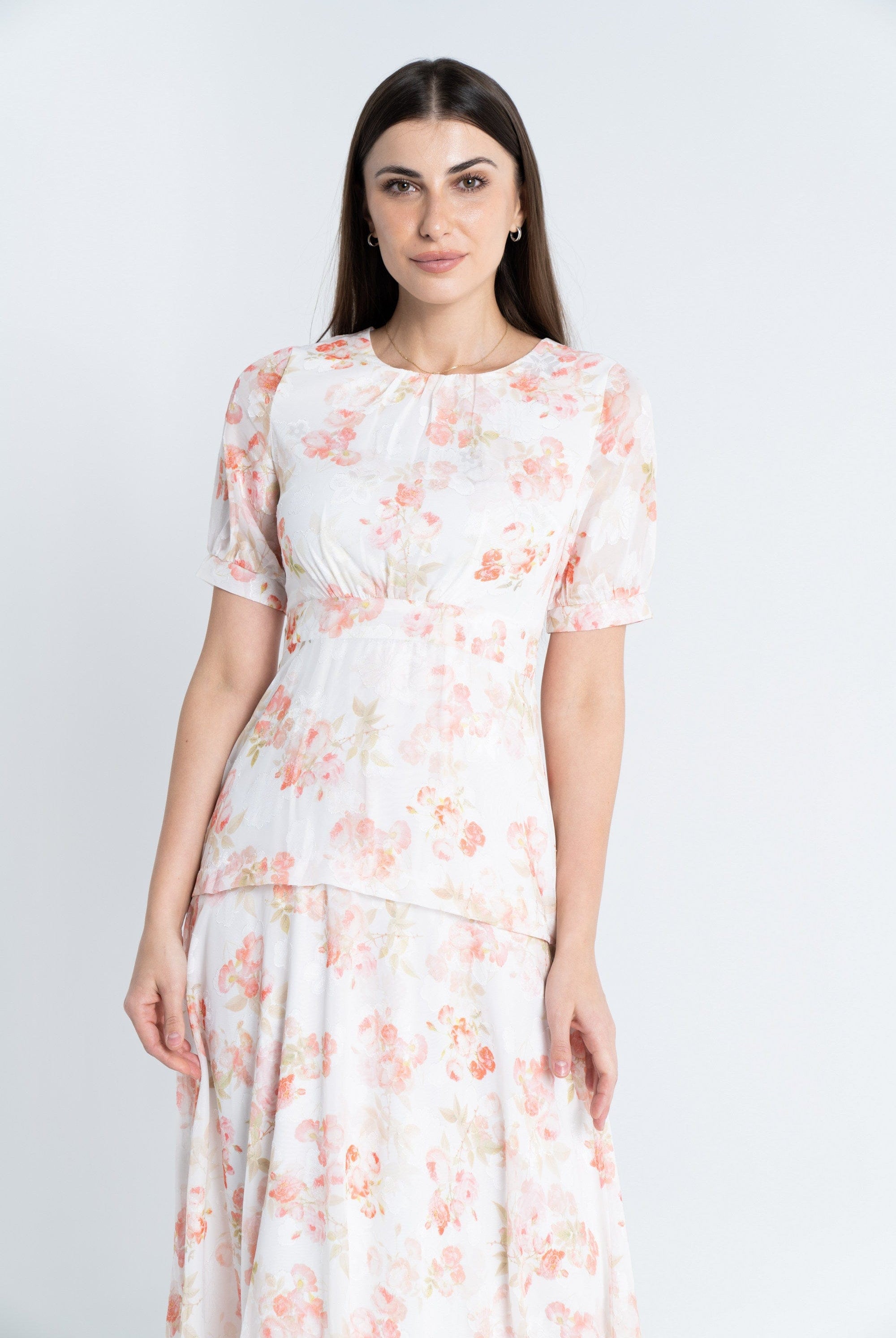 نتشي فستان ميدي بنقشة ورد ناعمة نص كم بف نسائي