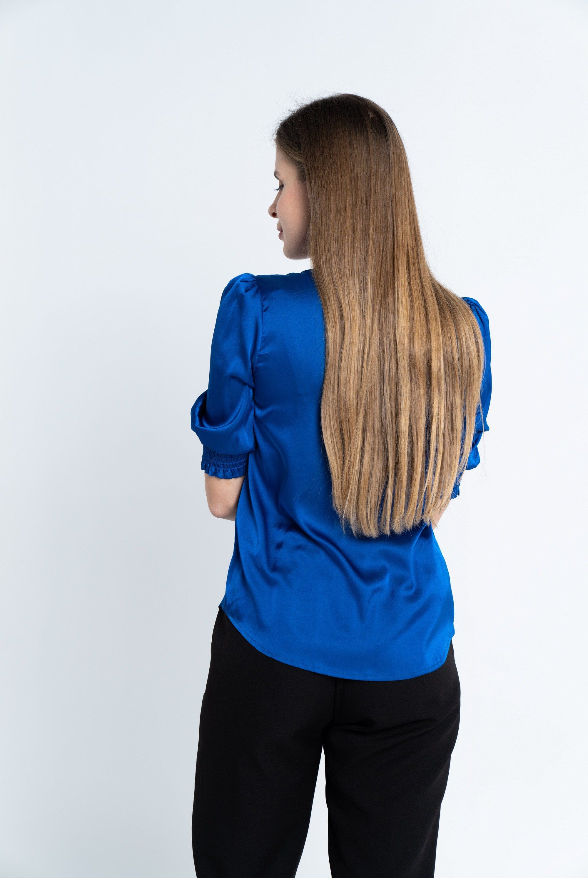 نتشي قميص بازرار أمامية سادة 3/4 كم نسائي