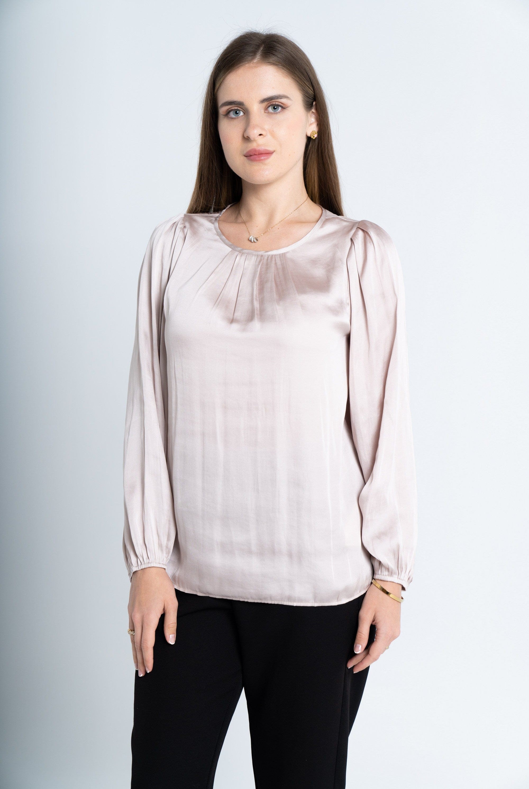 نتشي توب سادة كلاسيك كم طويل بف نسائي