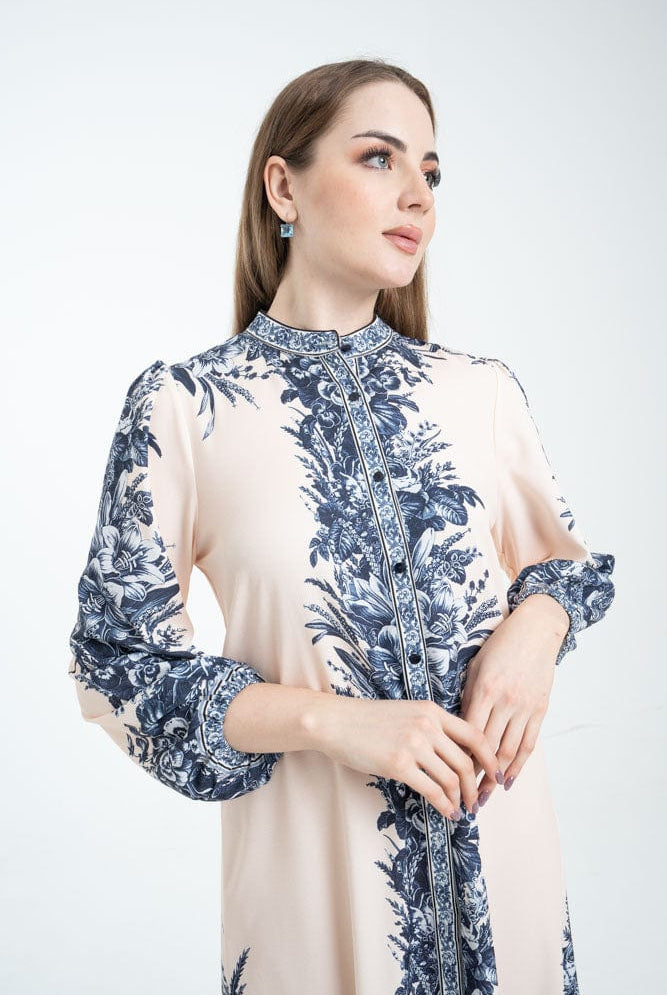 نتشي فستان ميدي بأكمام طويلة مزين بأزرار أمامية