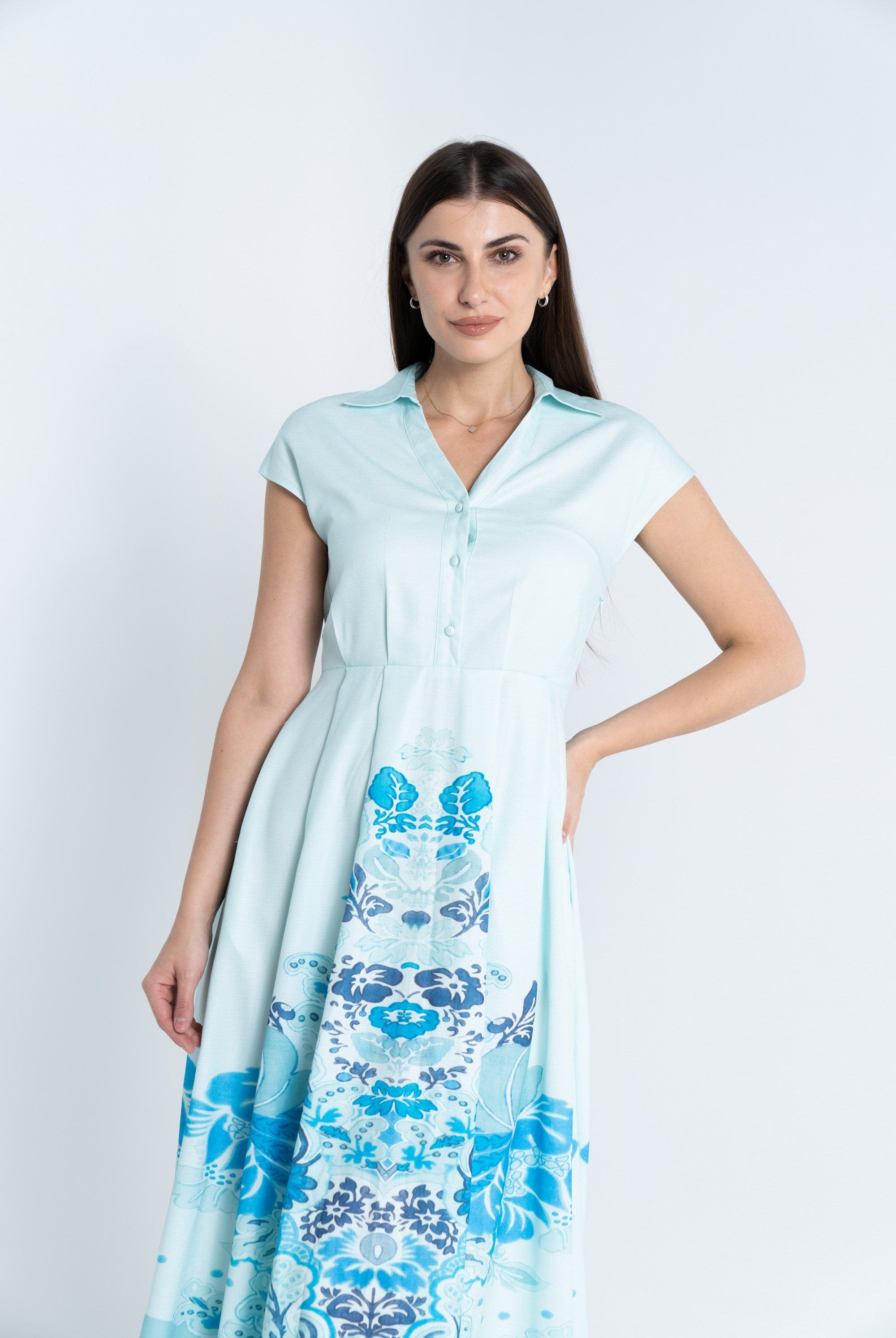 نتشي فستان ميدي مخصر كلوش من أسفل فتحة سبعة بأزرار أمامية منقوش نسائي