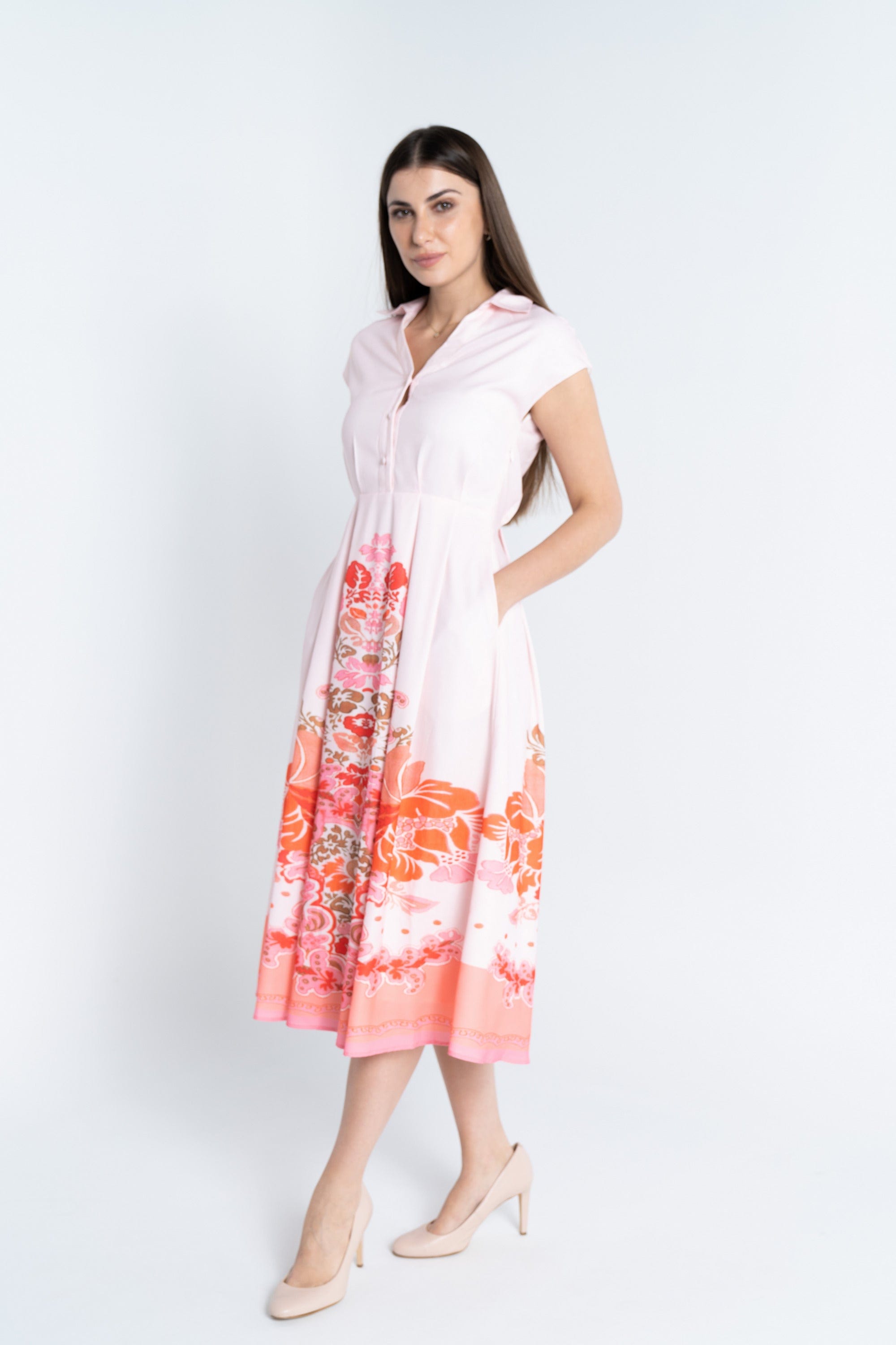 نتشي فستان ميدي مخصر كلوش من أسفل فتحة سبعة بأزرار أمامية منقوش نسائي