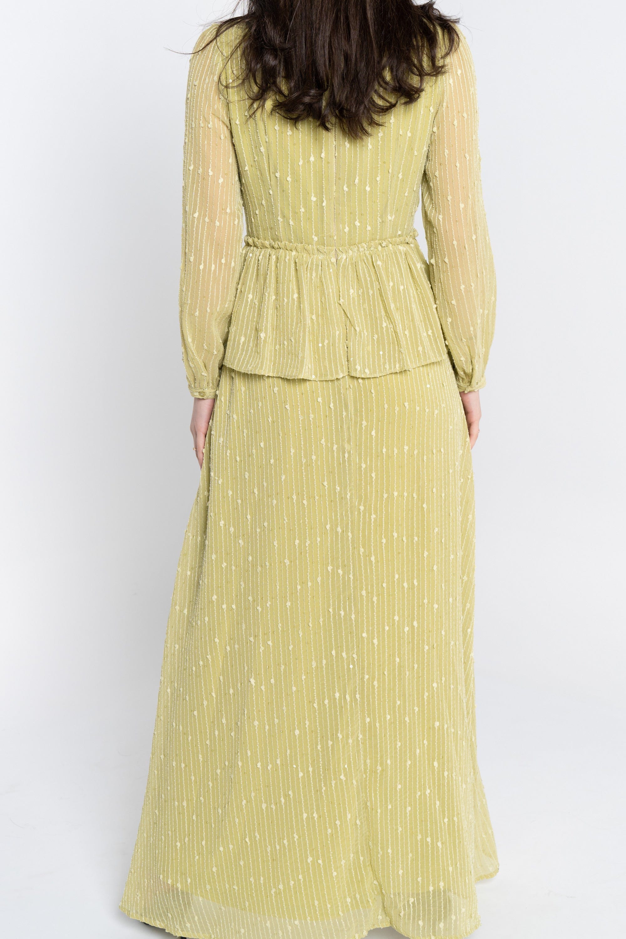 نتشي فستان ماكسي طويل بأكمام طويلة شفافة فتحة رقبة سبعة