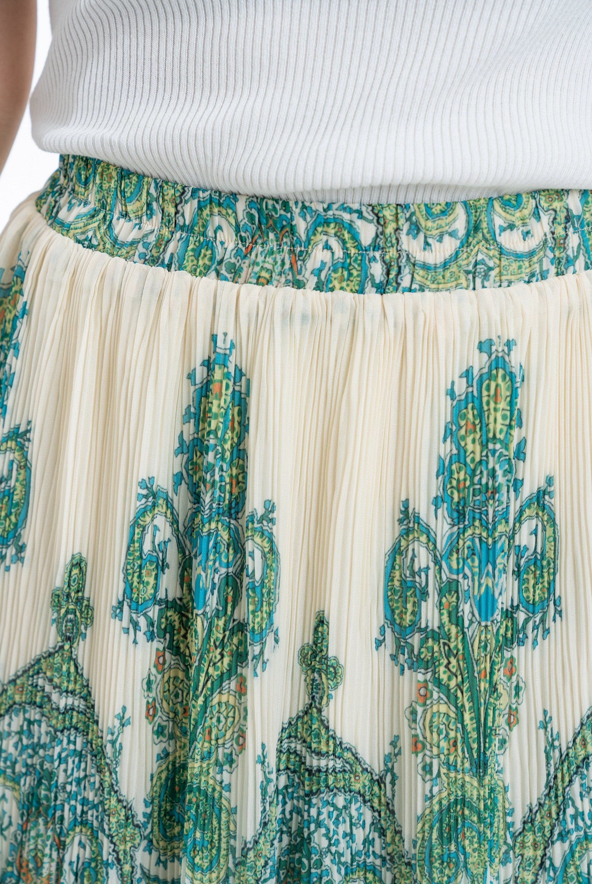 نتشي تنورة ميدي طبقتين مشجرة نسائية