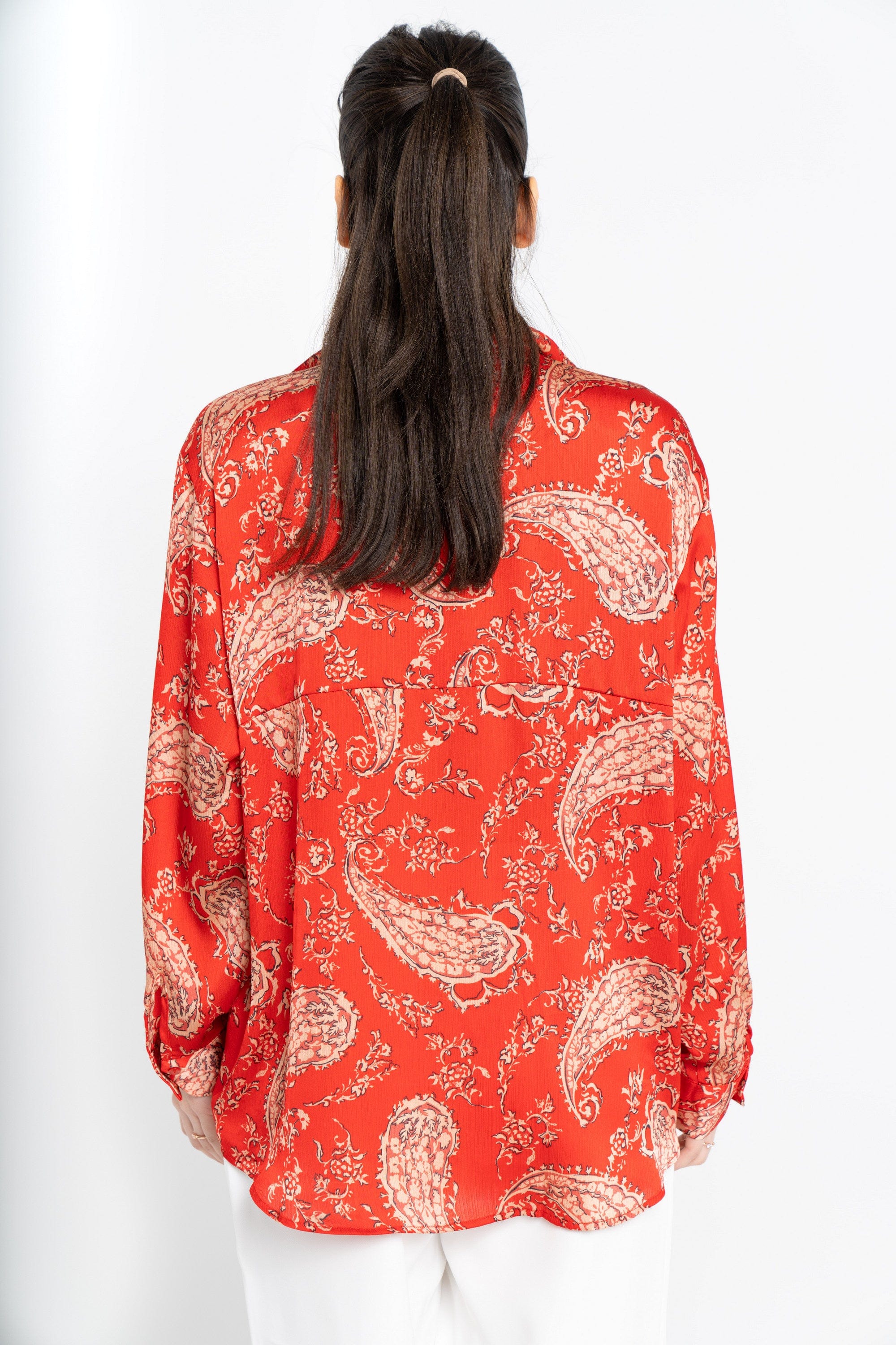 نتشي بلوزة منقوش بأزرار أمامية كم طويل نسائي