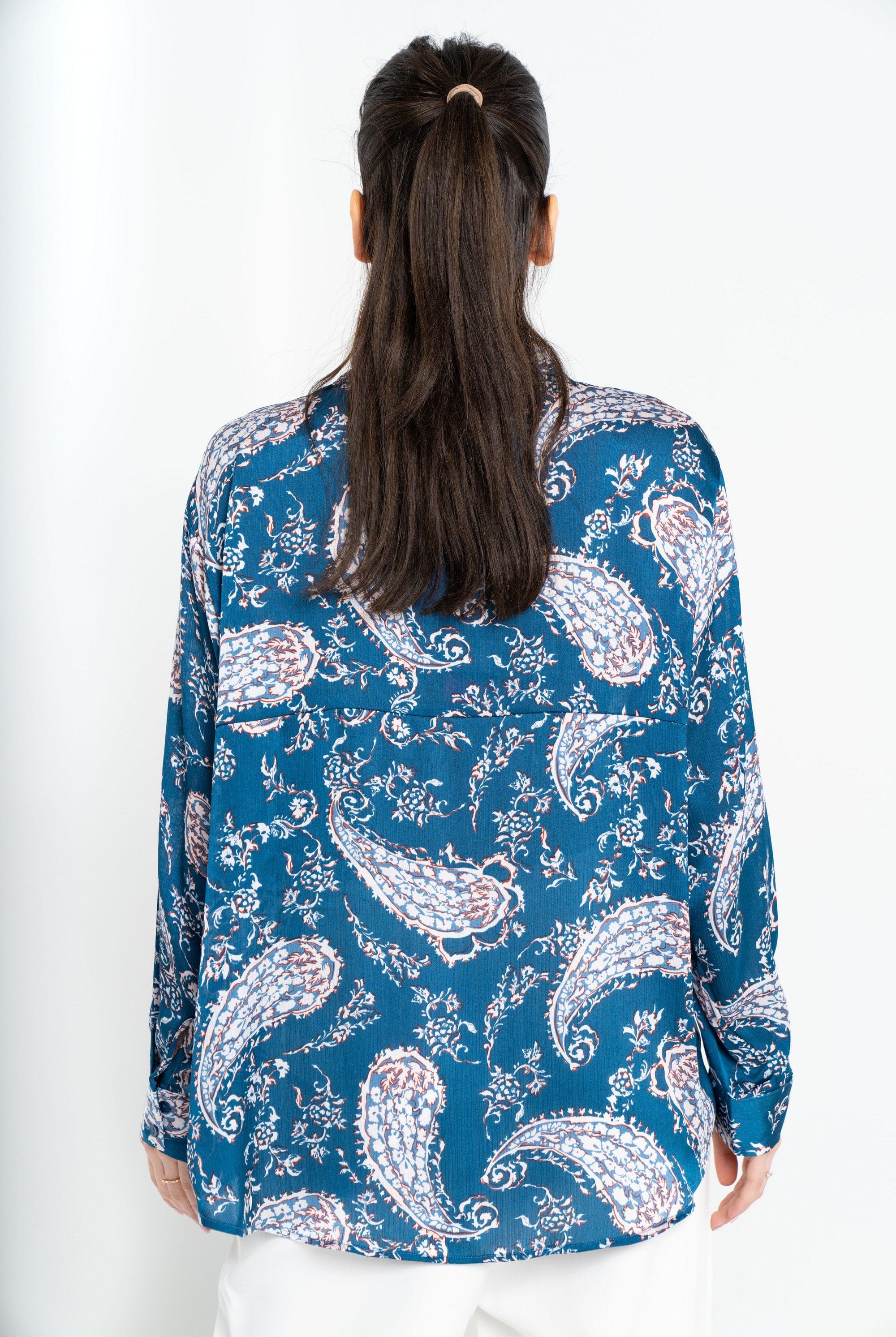 نتشي بلوزة منقوش بأزرار أمامية كم طويل نسائي