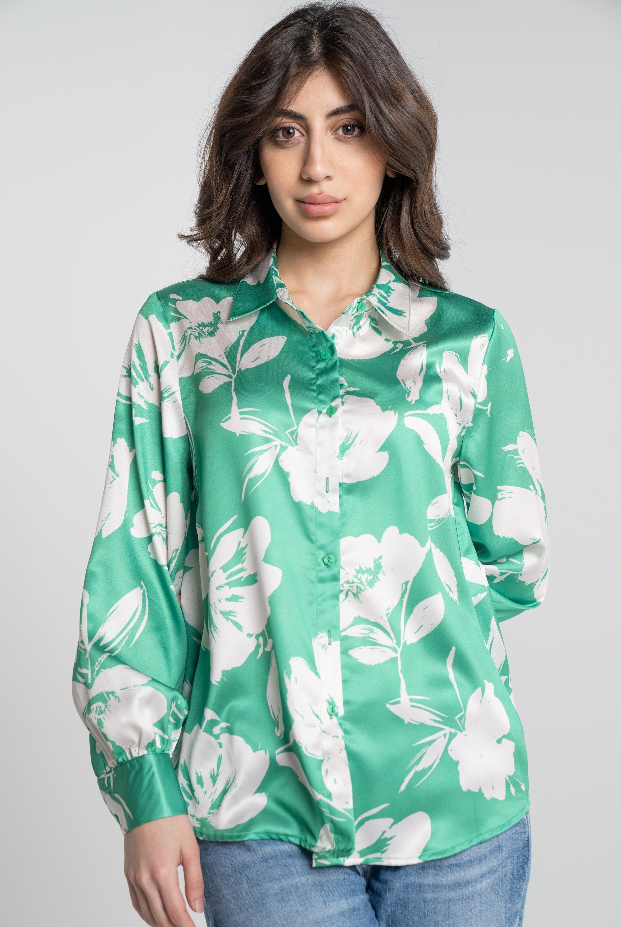 نتشي قميص مشجر بأزرار أمامية كم طويل بياقة نسائي