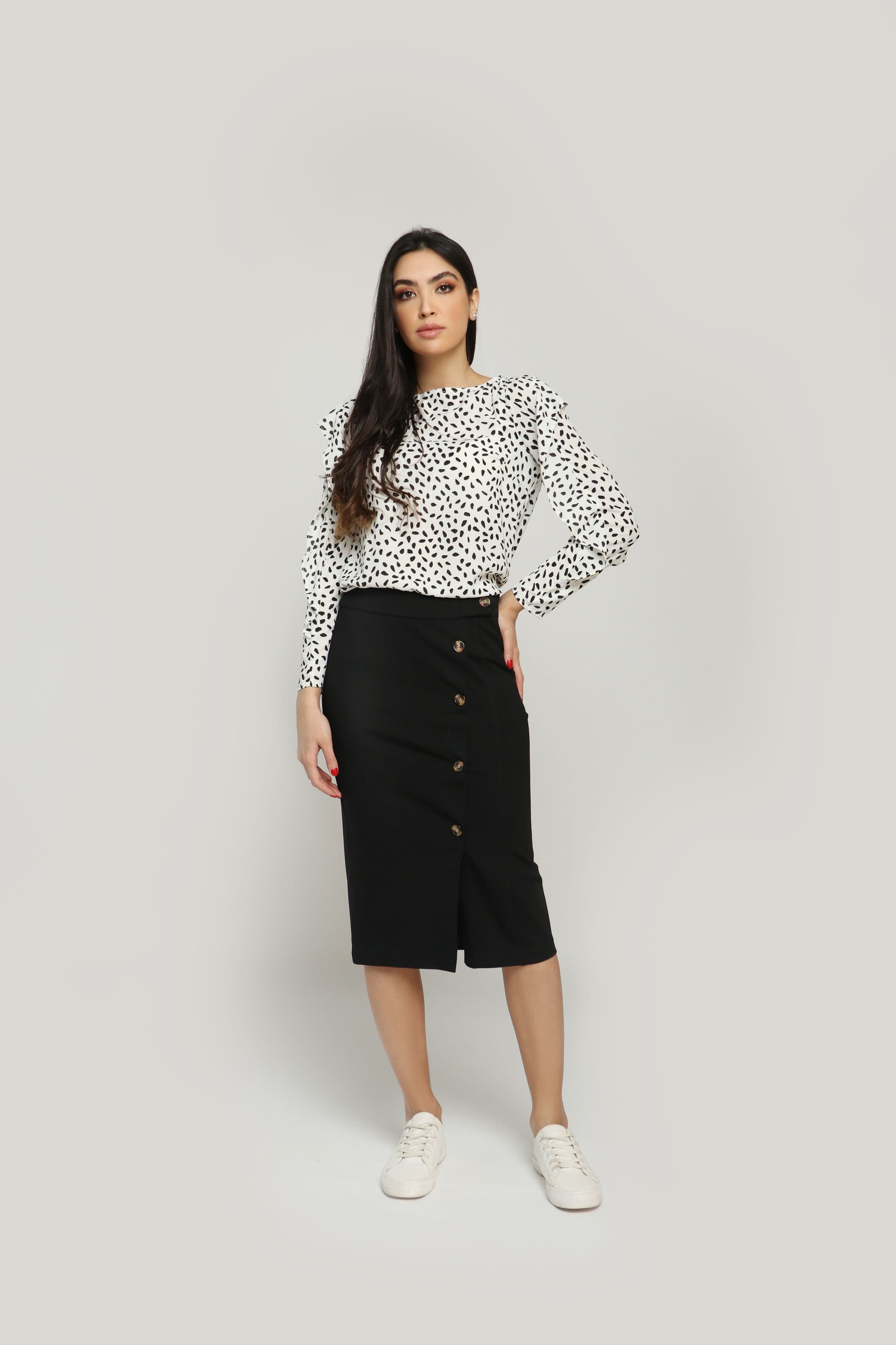 نتشي تنورة ميدي رسمي بأزرار كبيرة أمامية وفتحة أمامية