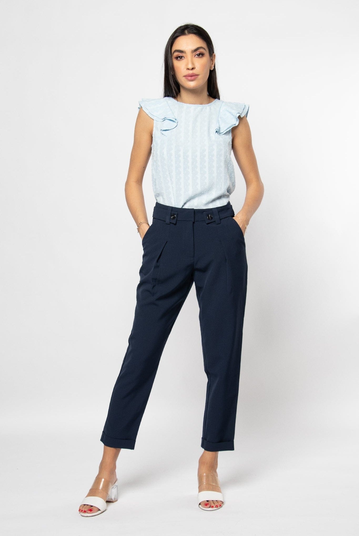 نتشي بنطلون قماش واسع بكسرات