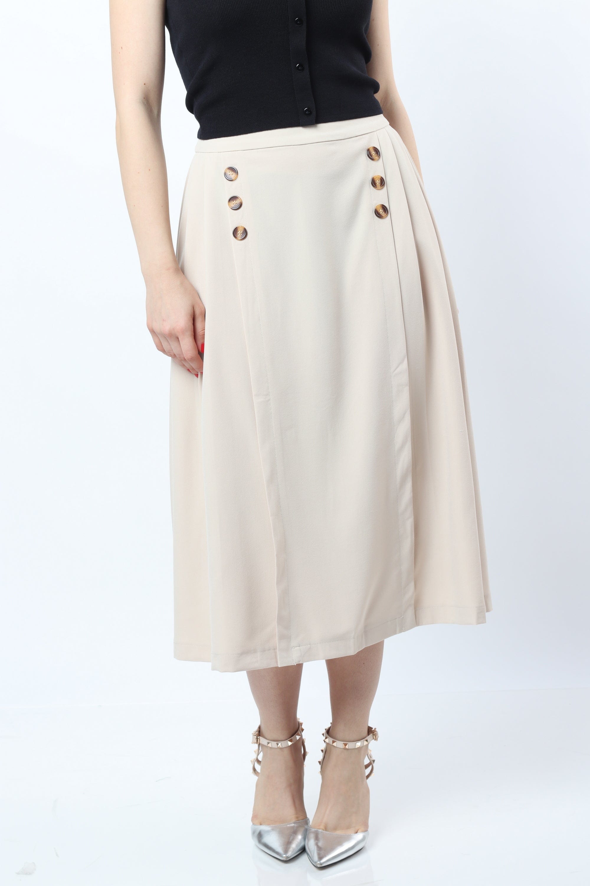 نتشي تنورة ميدي كلوش مخرمة مبطنة