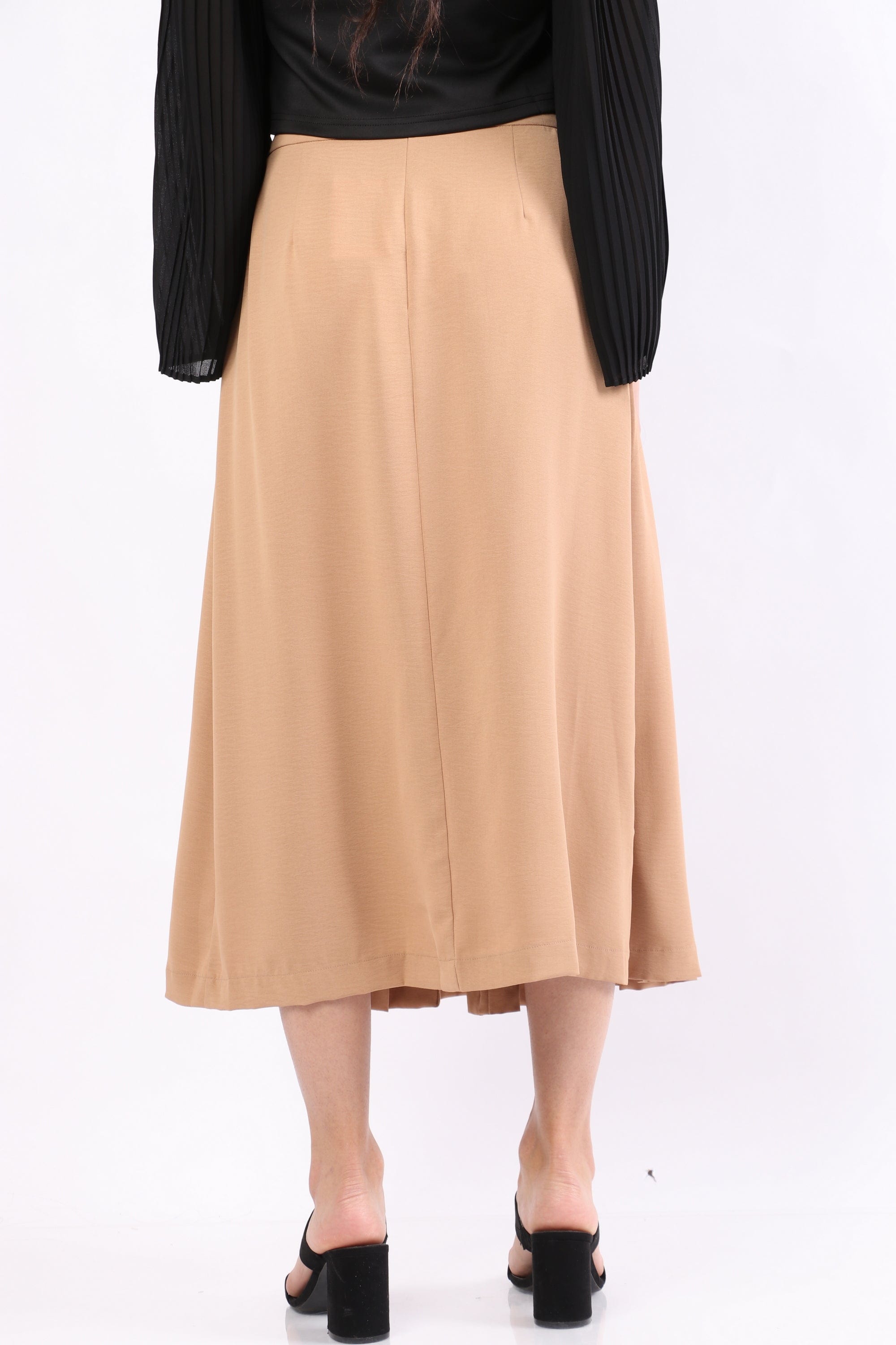 نتشي تنورة ميدي مكشكشة بكسرات أمامية