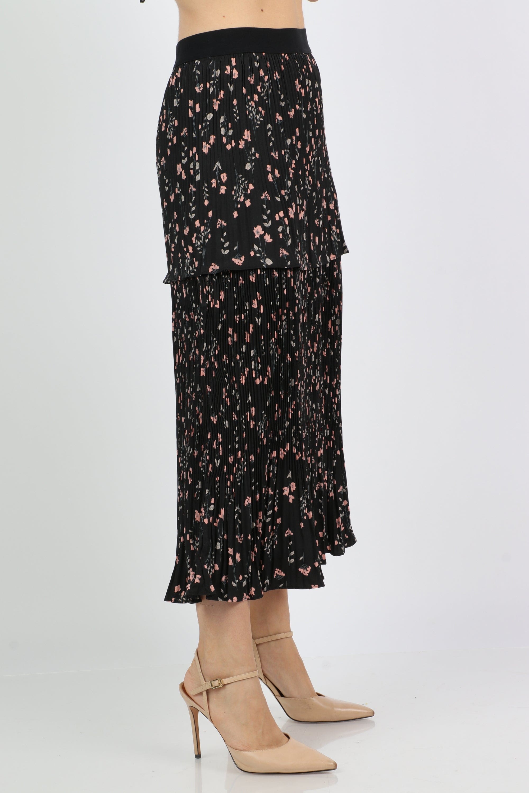 نتشي تنورة ميدي بخصر عالي طبقات مشجرة