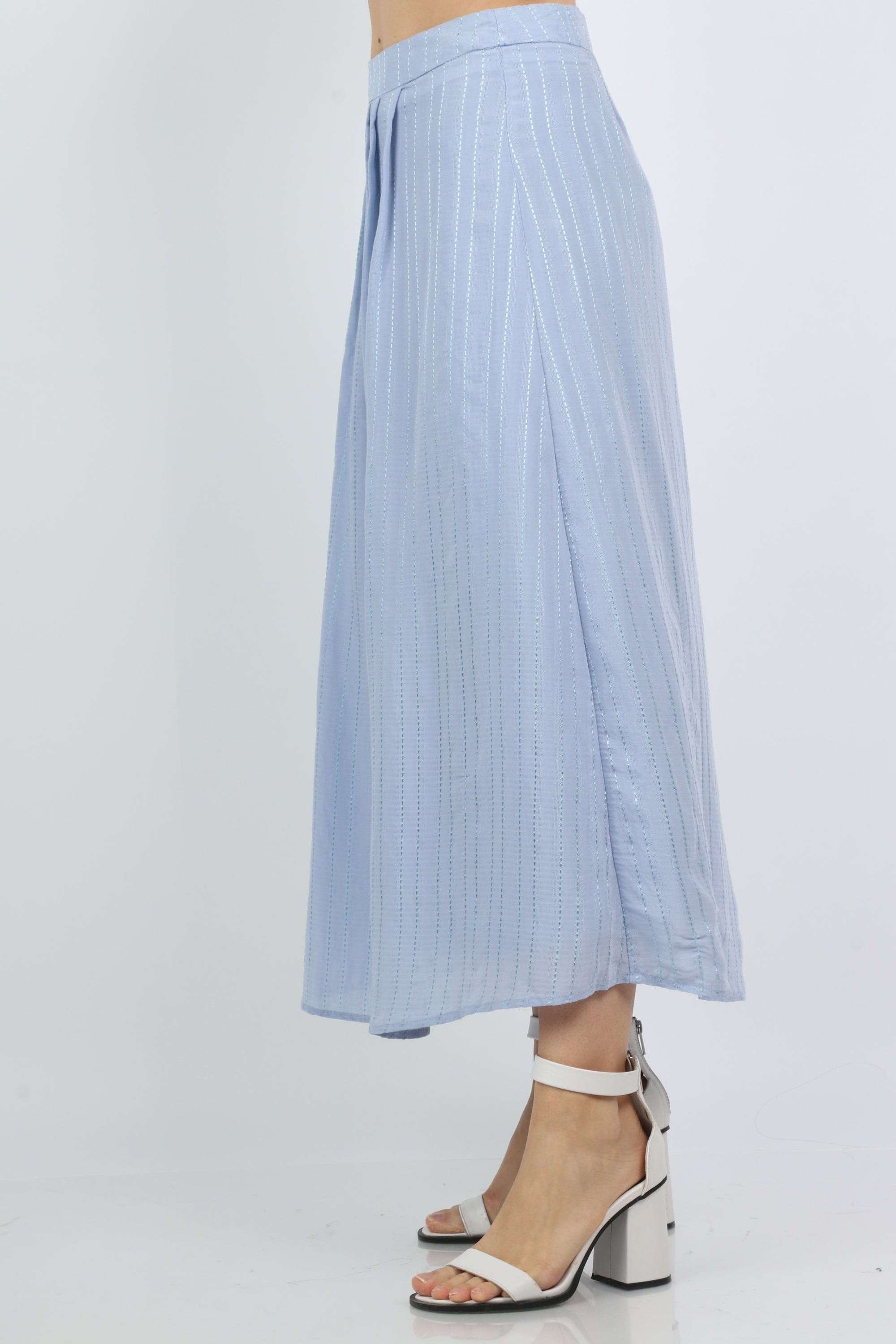 نتشي تنورة ميدي كلاسيك مقلمة بكسرات امامية