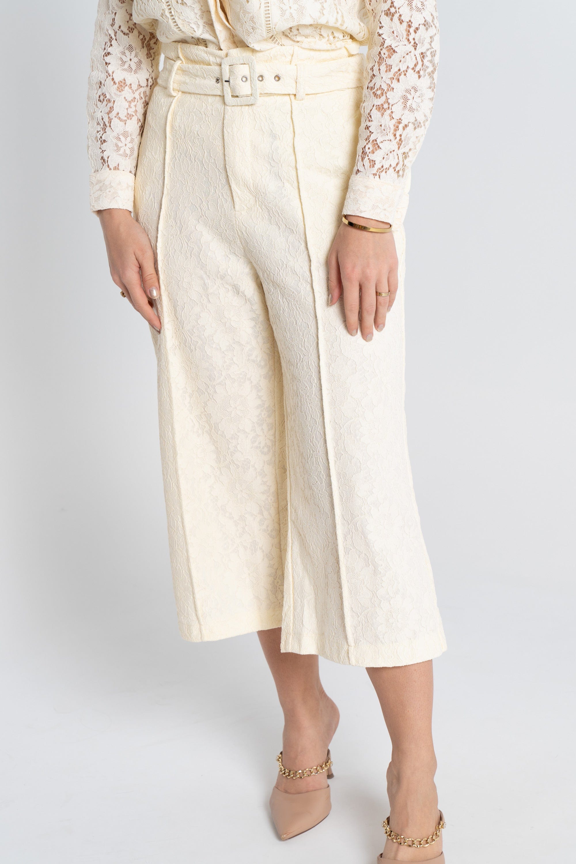 نتشي سروال قصير نسائي قماشي