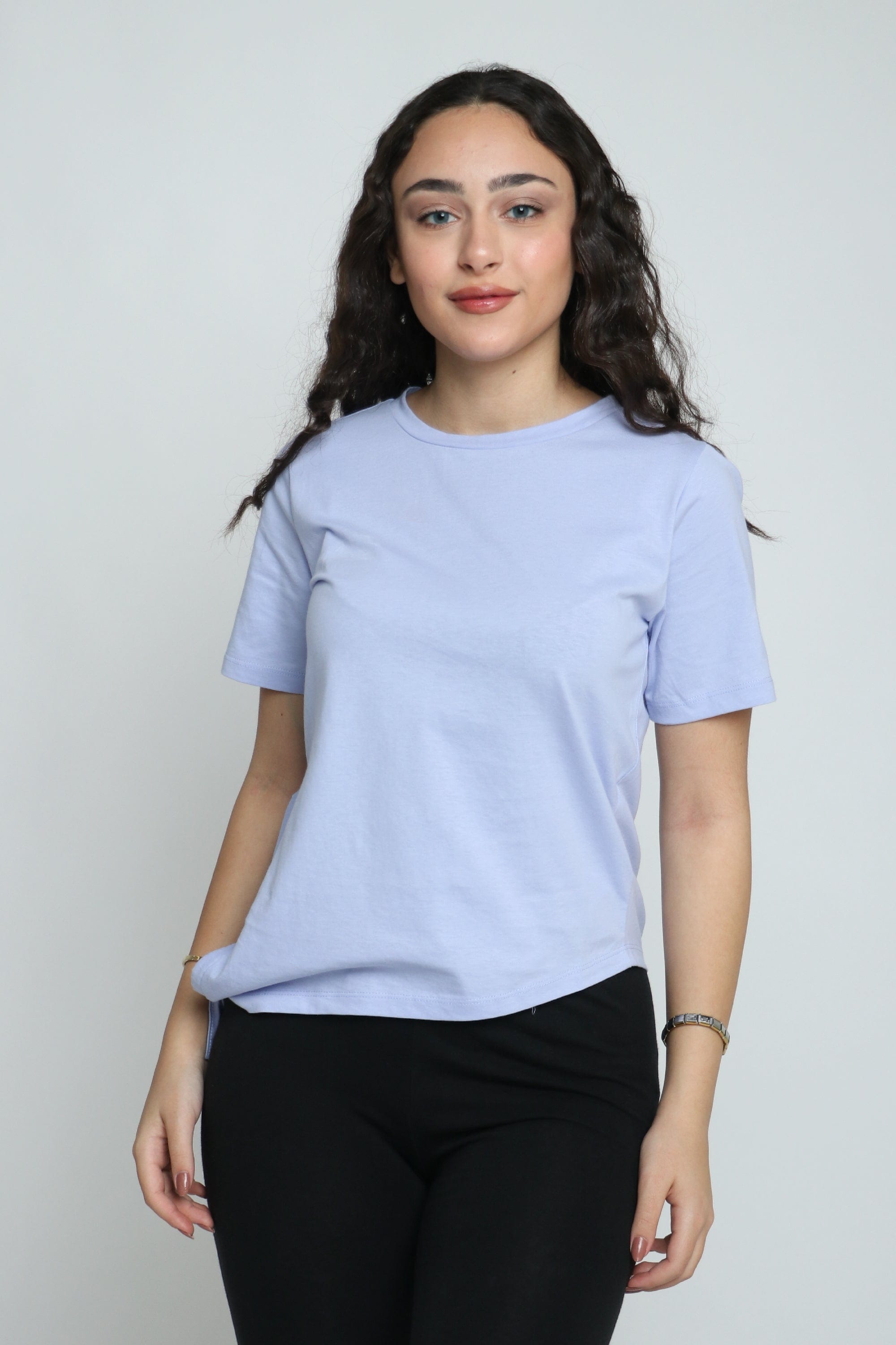 ميكا بلوزة قطنية طويلة من الجانب مع فتحة ورباط كم قصير نسائي